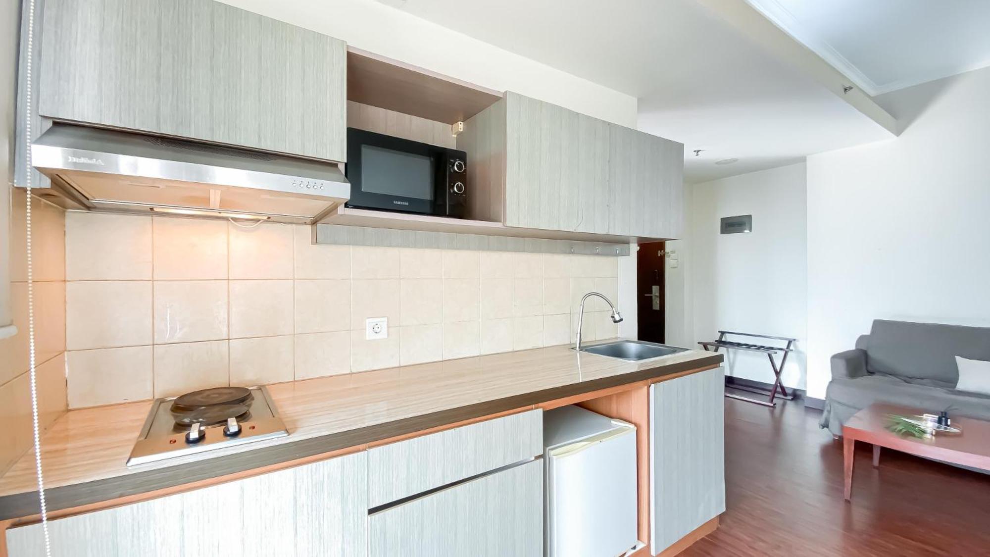 Apartment 1br Queen Bed At Marina Ancol Near Dufan By Travelio Jakarta