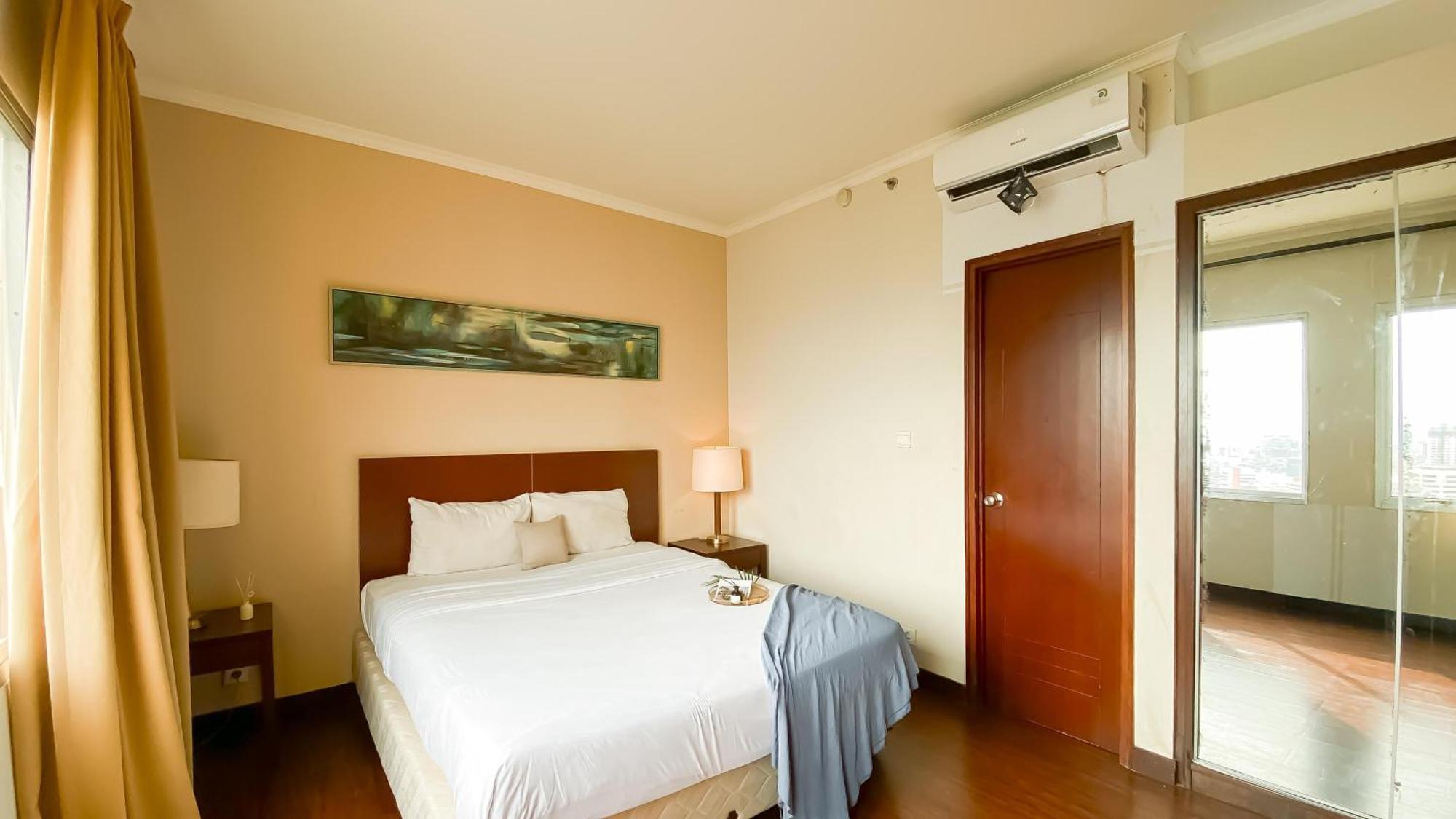 1br Queen Bed At Marina Ancol Near Dufan By Travelio