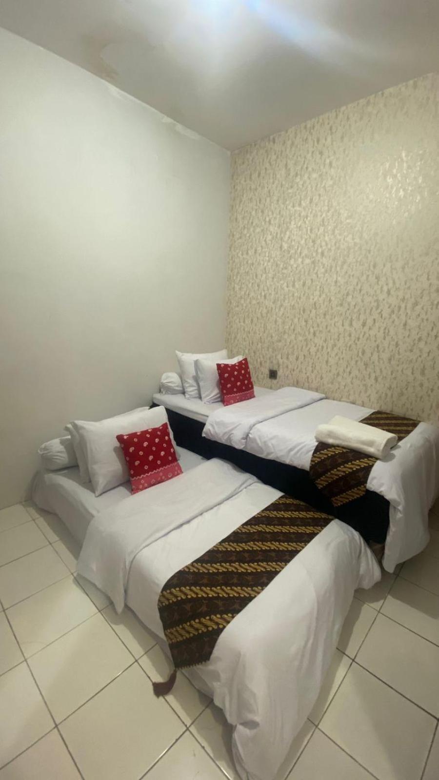 Gasthof Dyaza Lv Grogol Jakarta