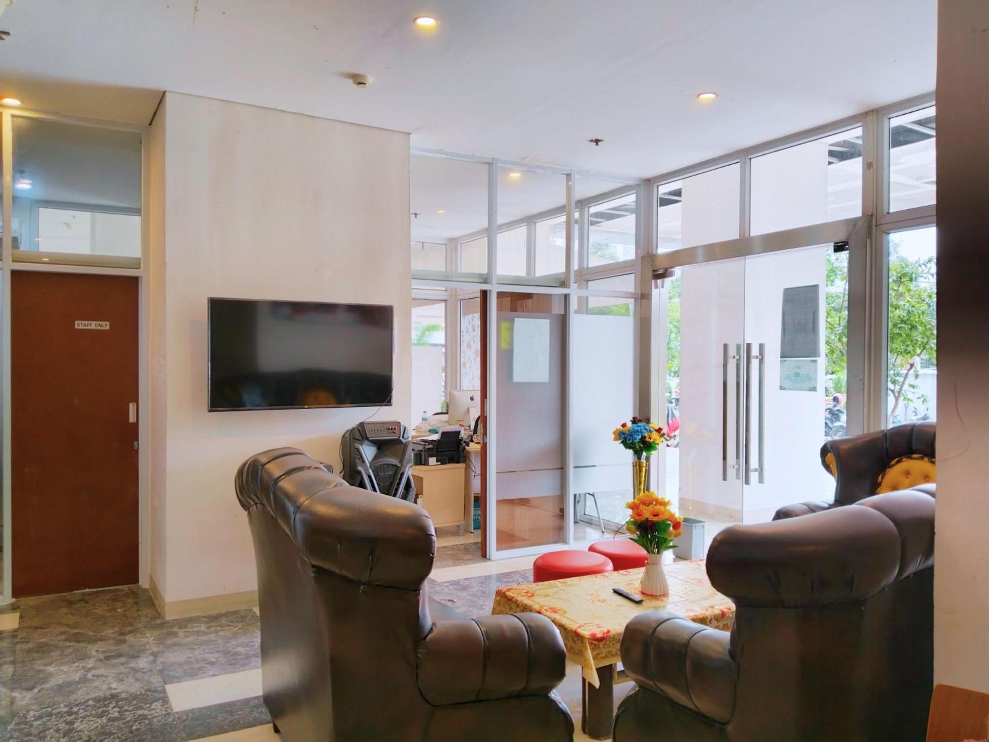Hotel Royale Signature Sapphire Powered By Cocotel