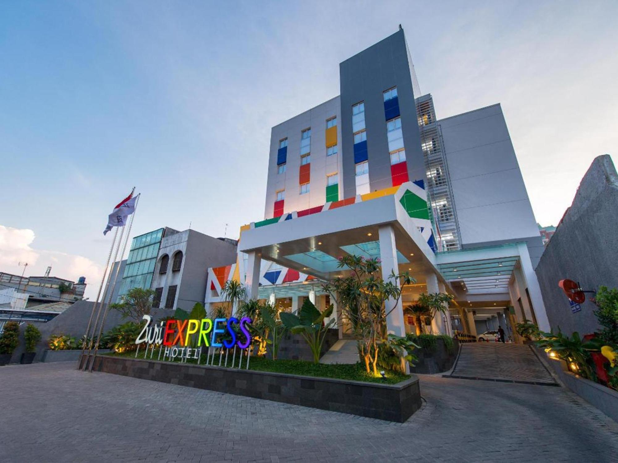 Hotel Zuri Express Mangga Dua
