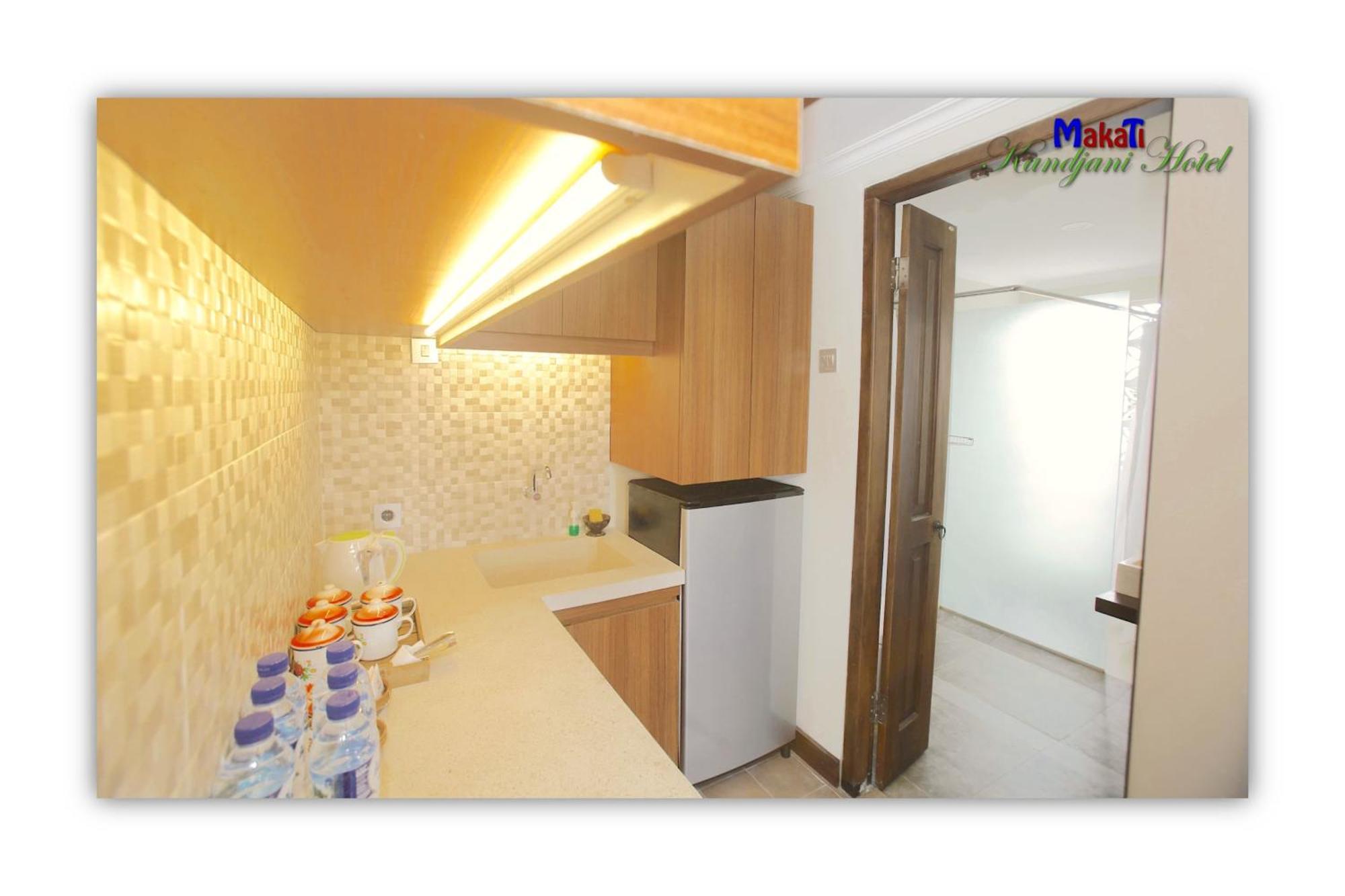 Makati Depok Hotel