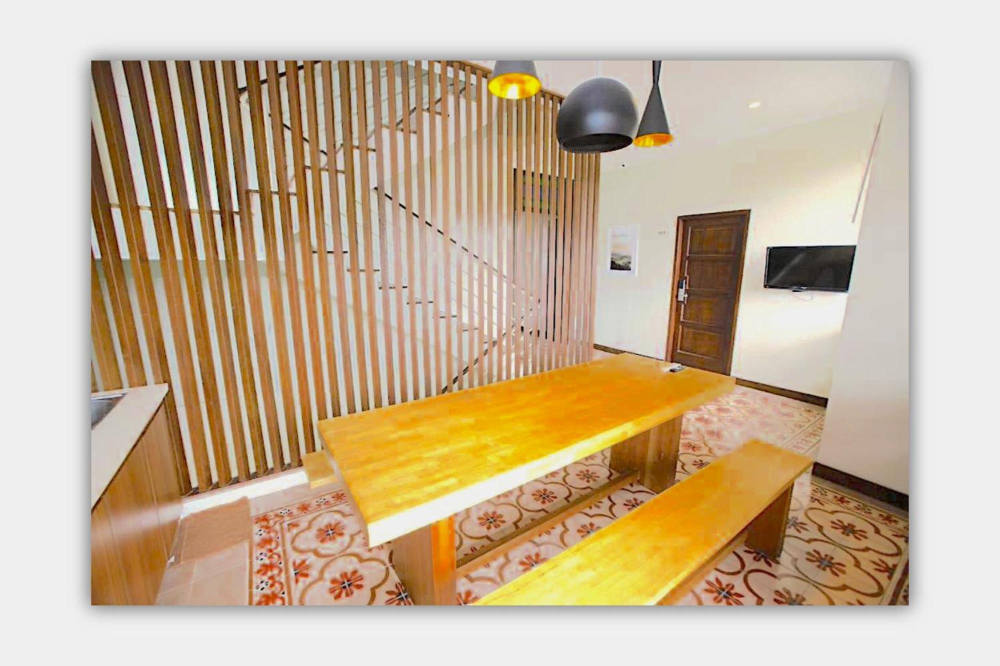 Hotel Makati Depok