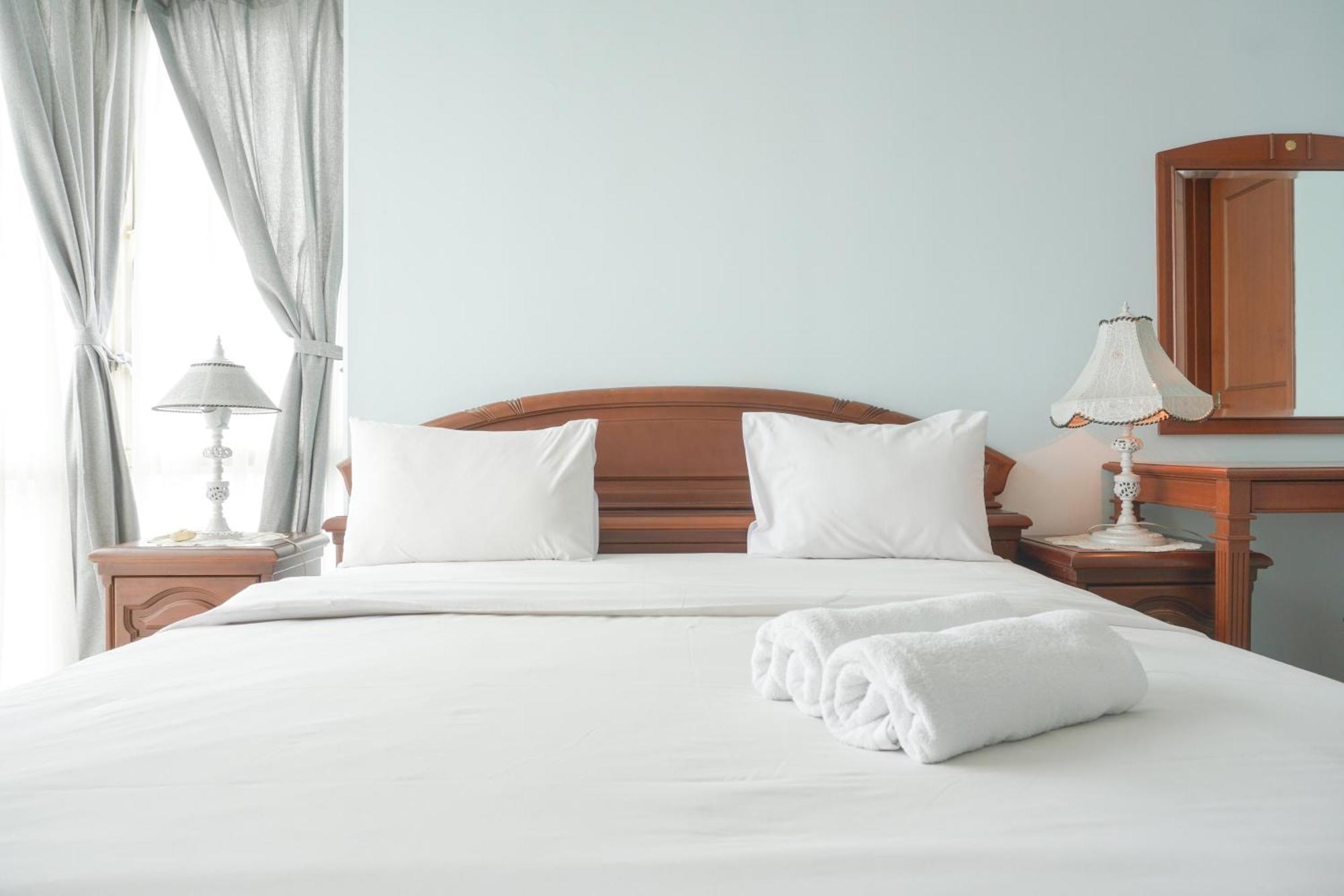 Apartment Elegant And Homey 2br At Puri Casablanca By Travelio *