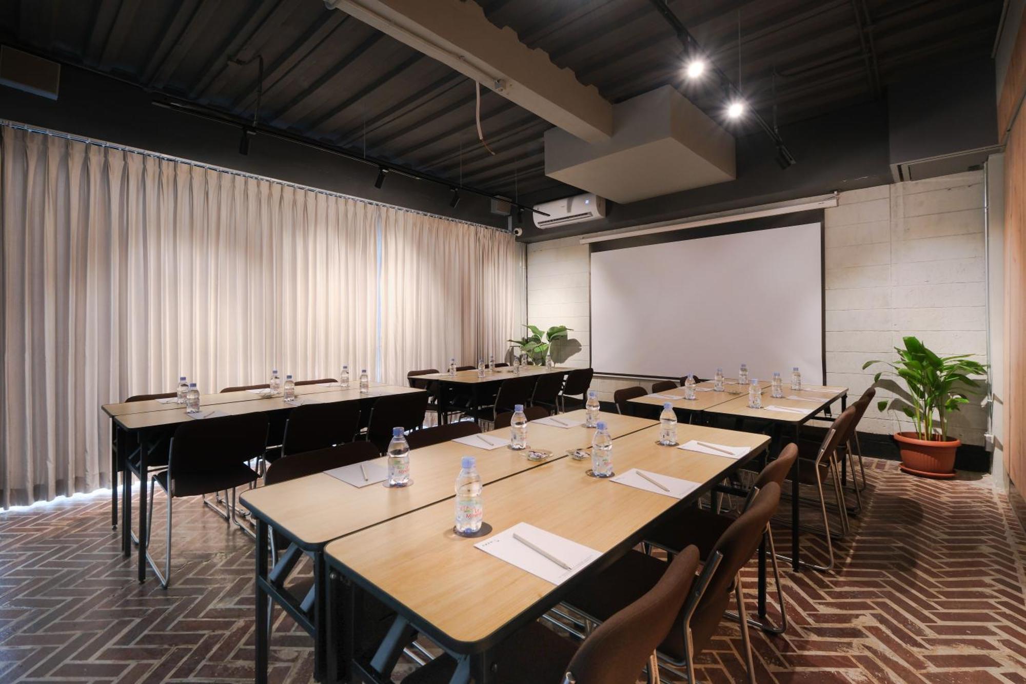 Teduh Simatupang 3* Jakarta