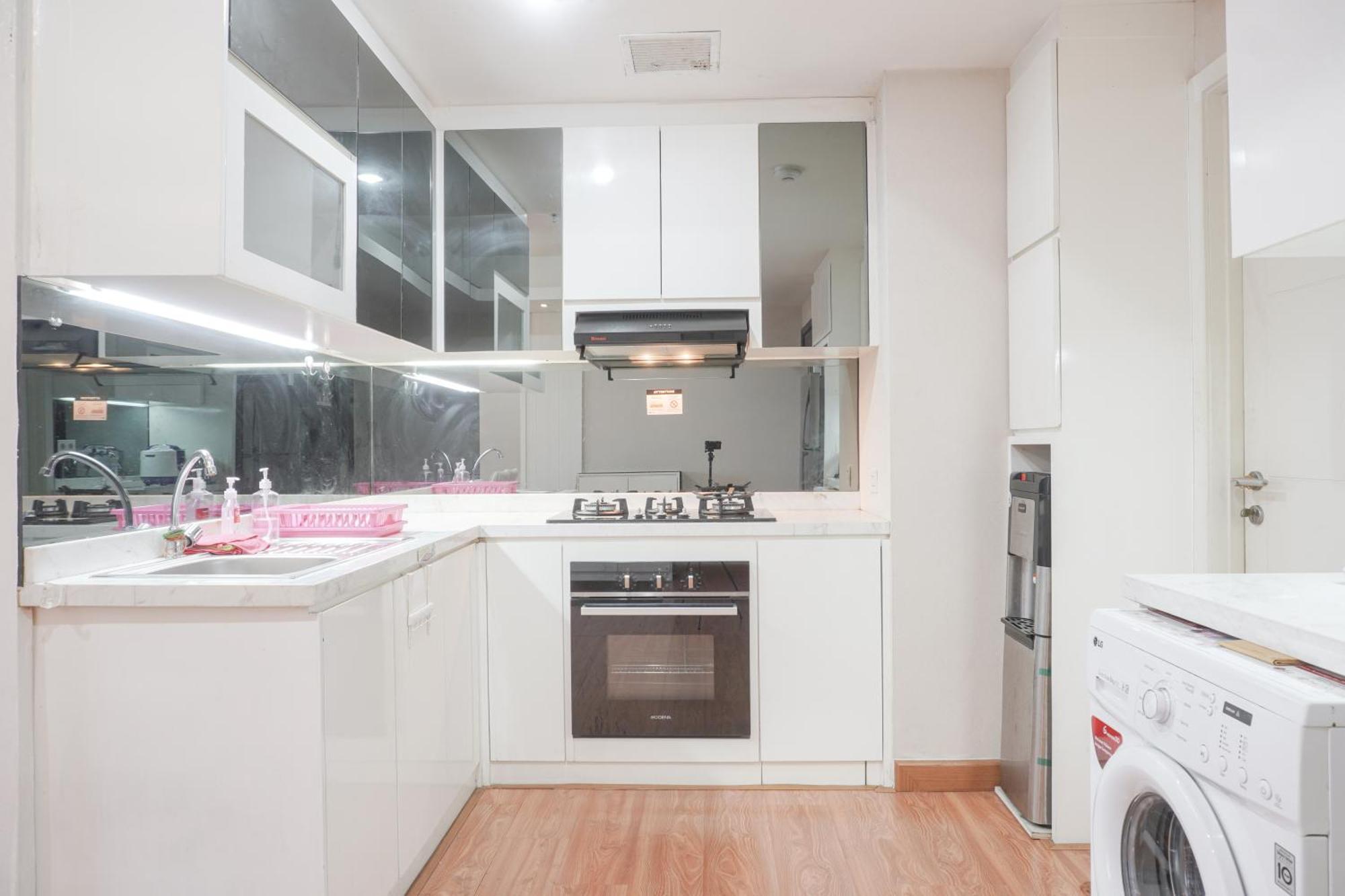 Stunning And Comfortable 3br Casa Grande By Travelio Apartment Jakarta