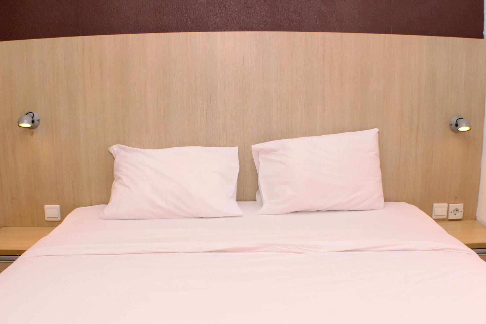 Apartment Elegant And Comfy 1br At Marina Ancol By Travelio *