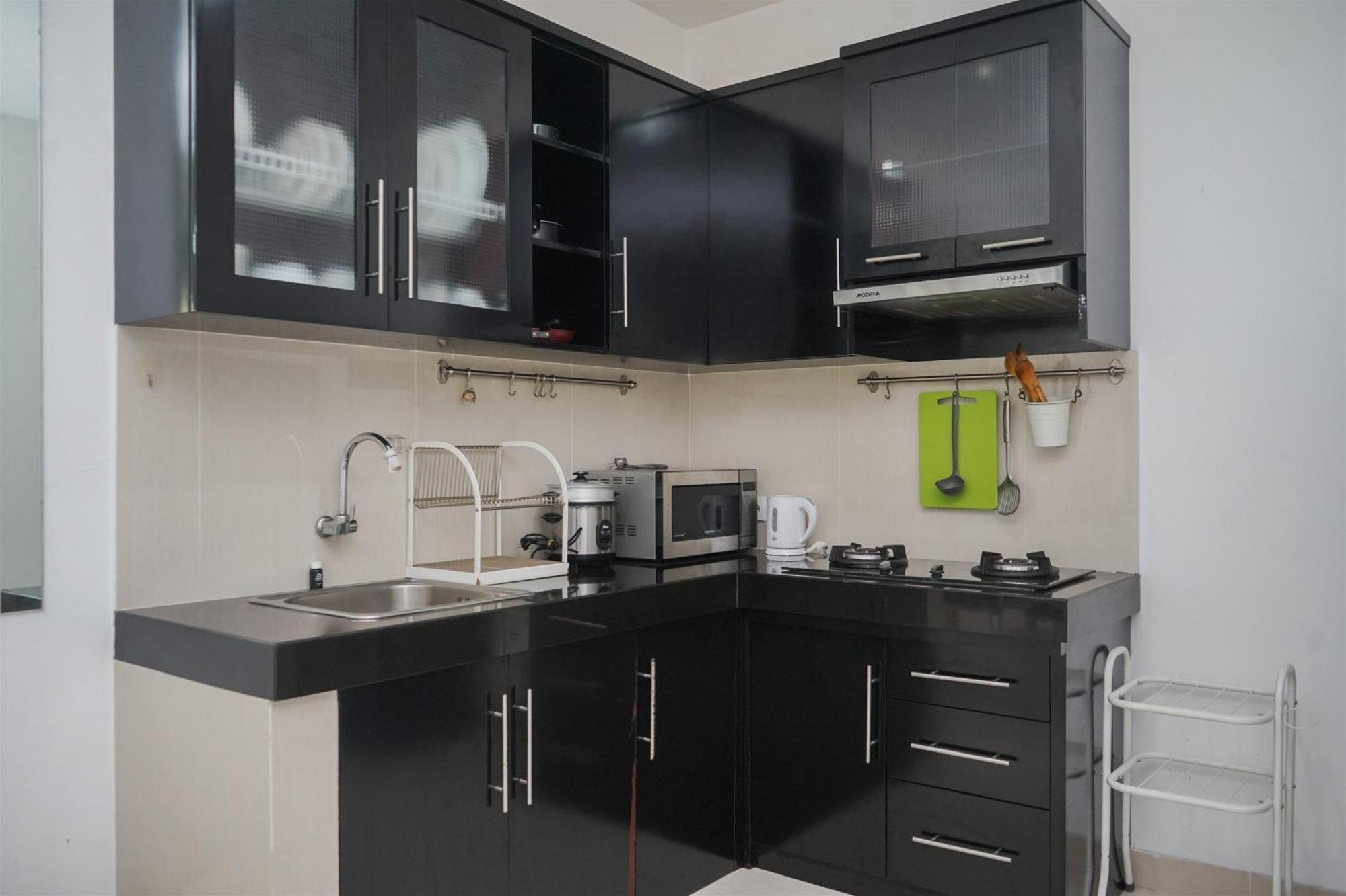 Apartment Strategic And Homey 2br At Puri Garden Near Mall By Travelio