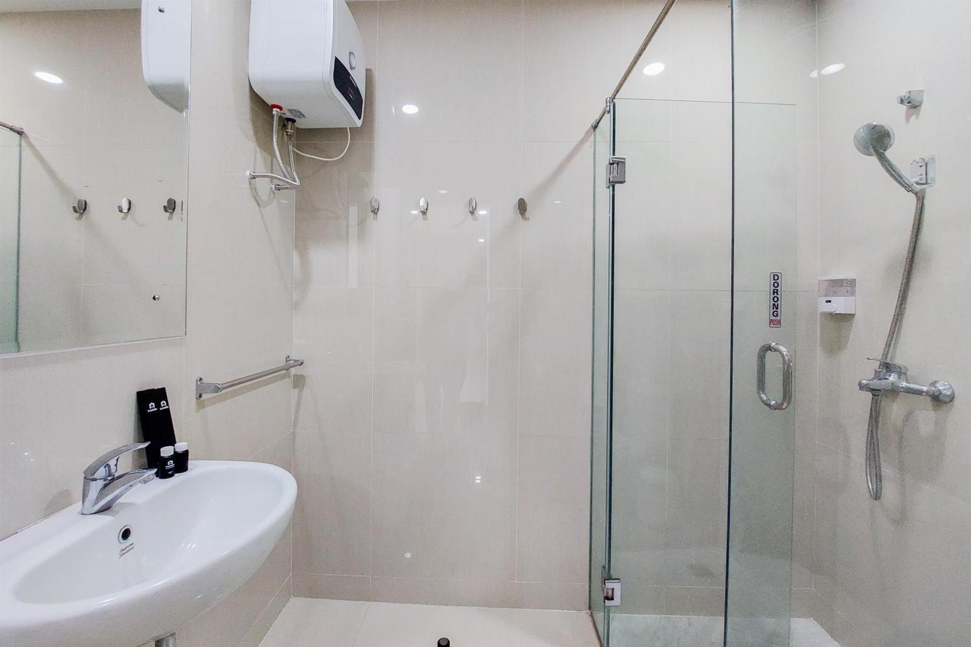 Strategic And Homey 2br At Puri Garden Near Mall By Travelio Apartment