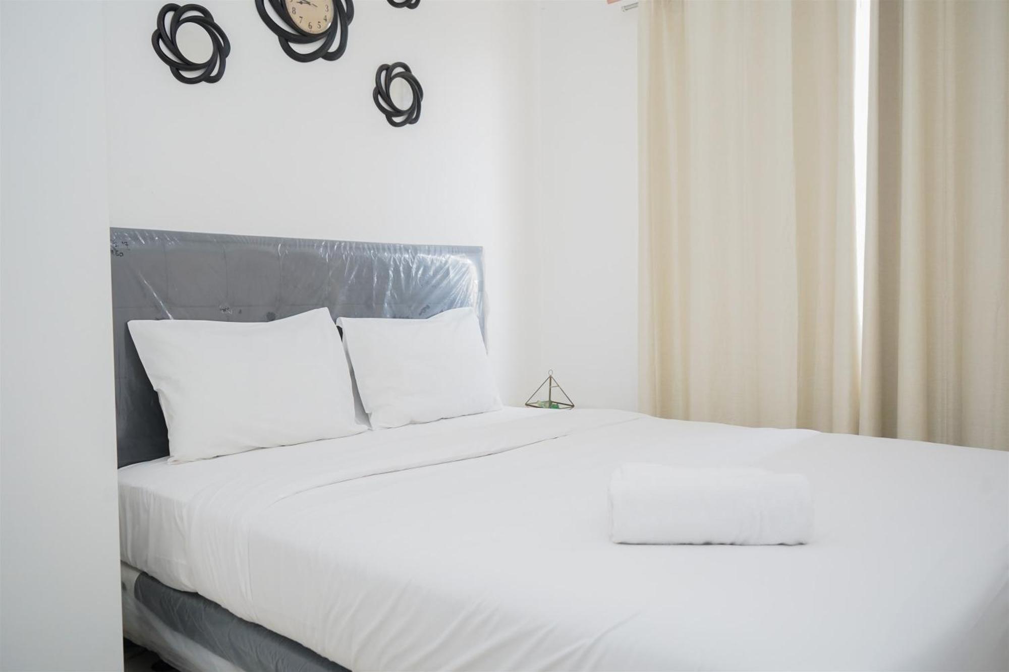 Strategic And Homey 2br At Puri Garden Near Mall By Travelio Apartment