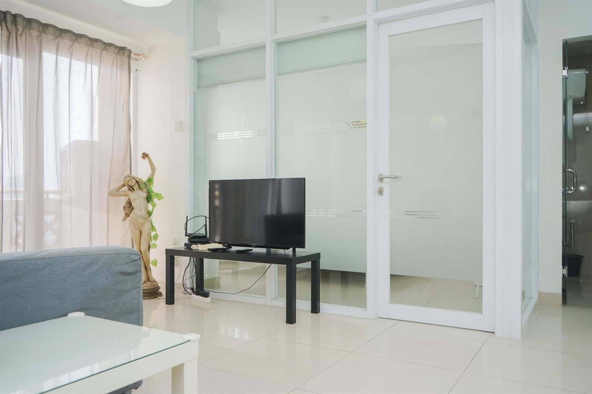 Apartment Strategic And Homey 2br At Puri Garden Near Mall By Travelio Jakarta