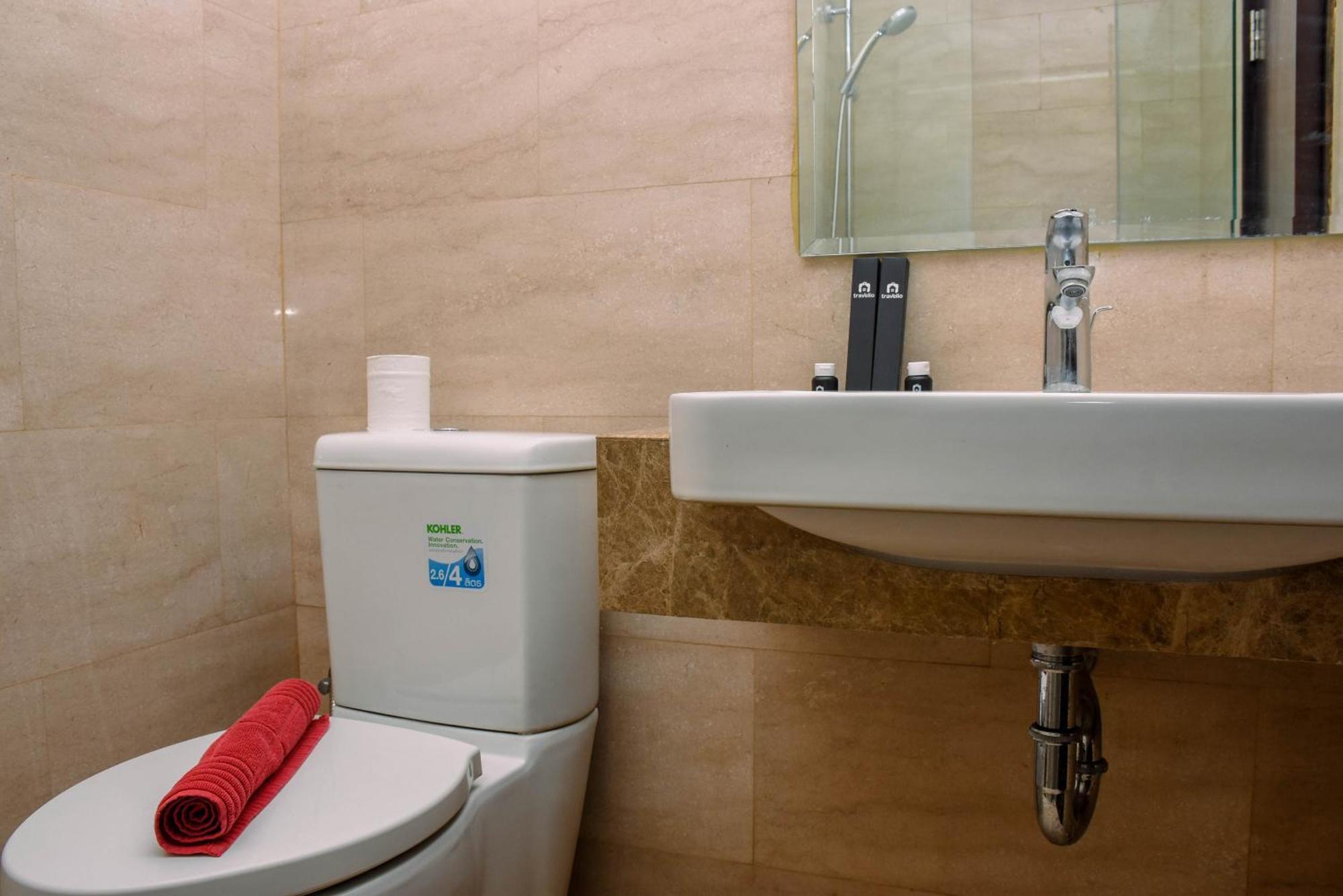 Fancy And At Menteng Park By Travelio Apartment