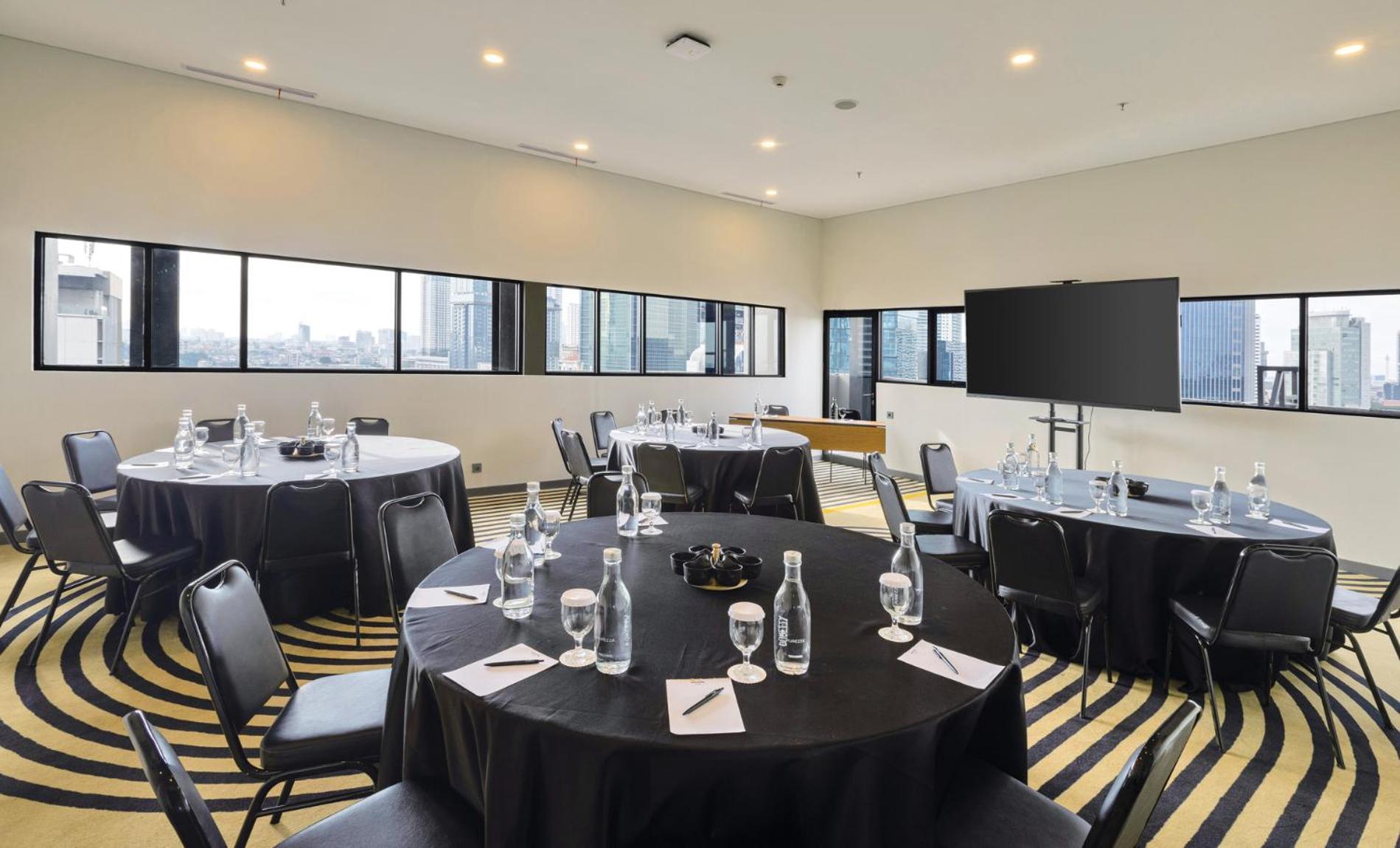 Artotel Hub Simpang Temu 4* Jakarta