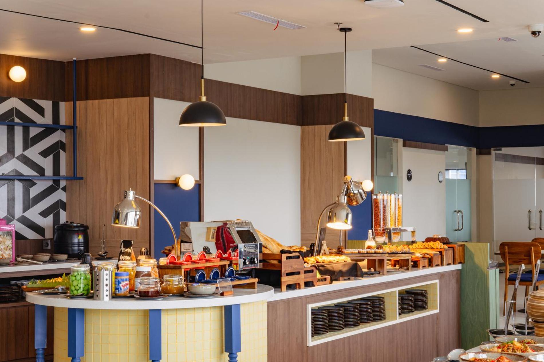 Artotel Hub Simpang Temu 4* Jakarta