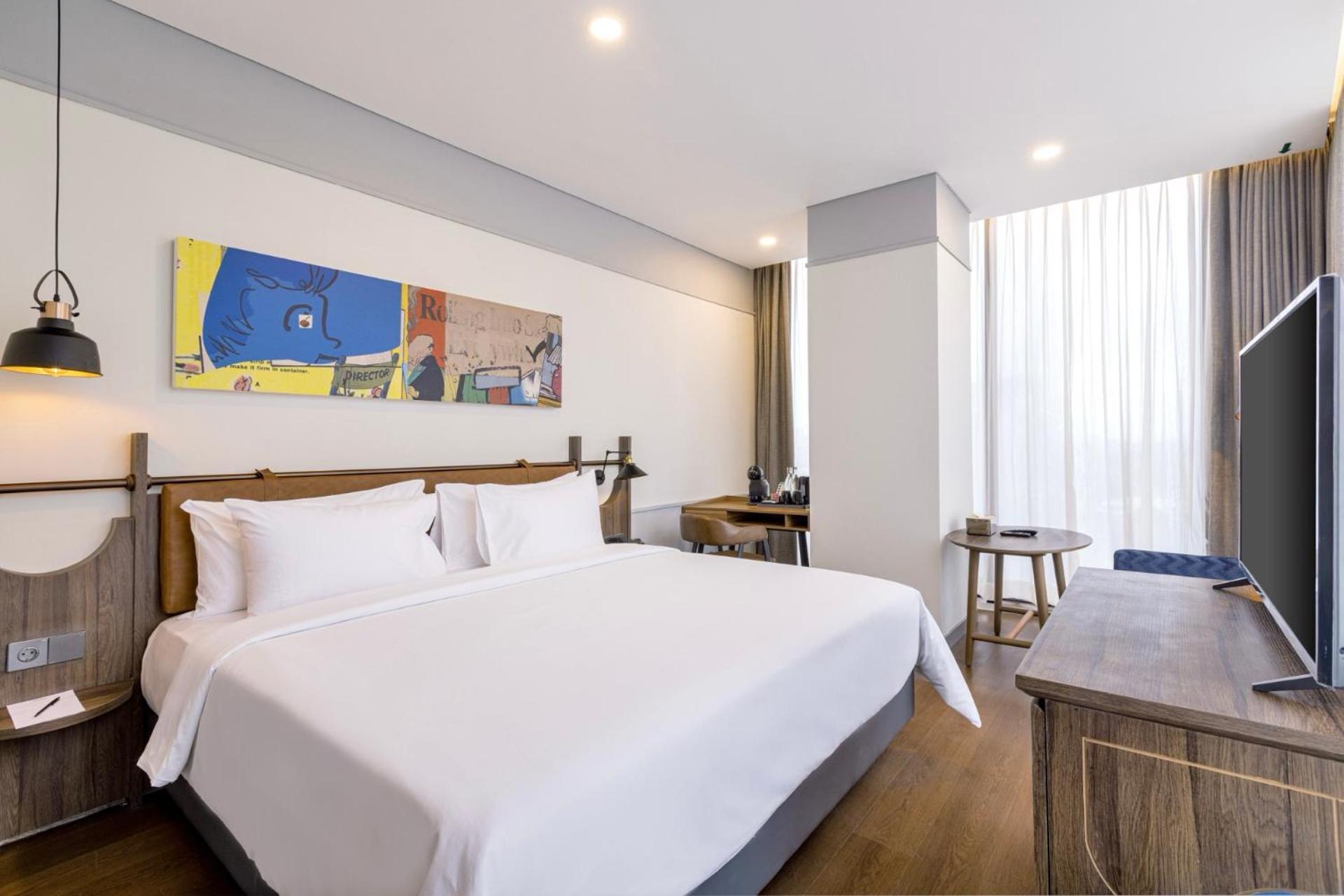 Artotel Hub Simpang Temu