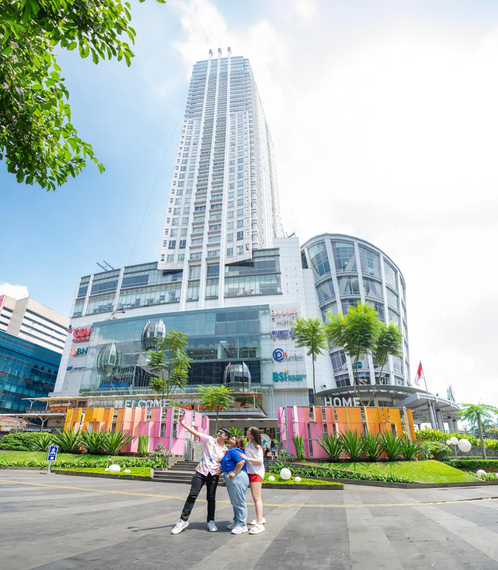 Harris Fx Sudirman 4*