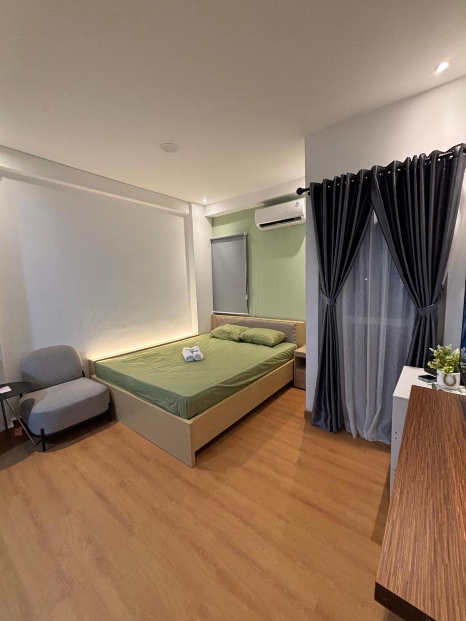Dealinroom *