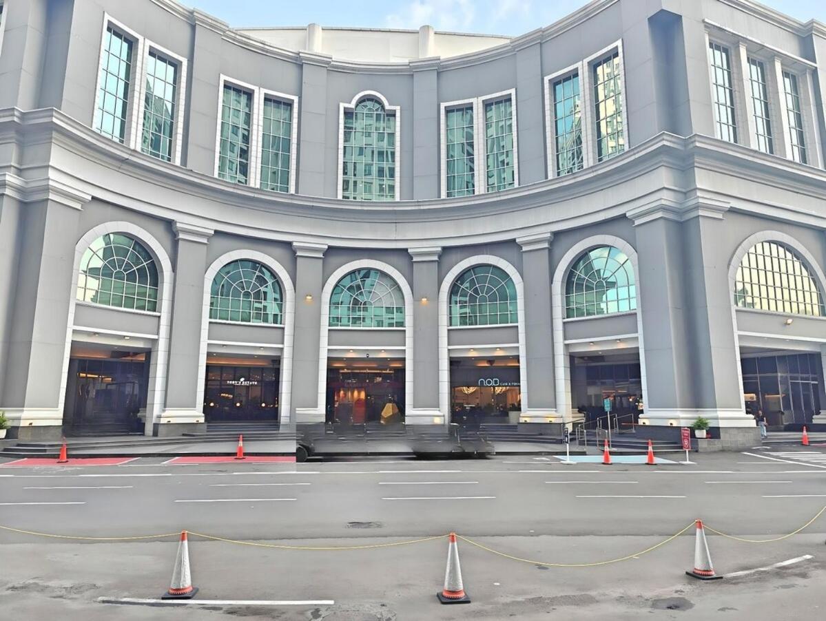 Apartment Strategic 2br Gading Moi With Wi-fi, Pool & Gym By 2ndhome Jakarta