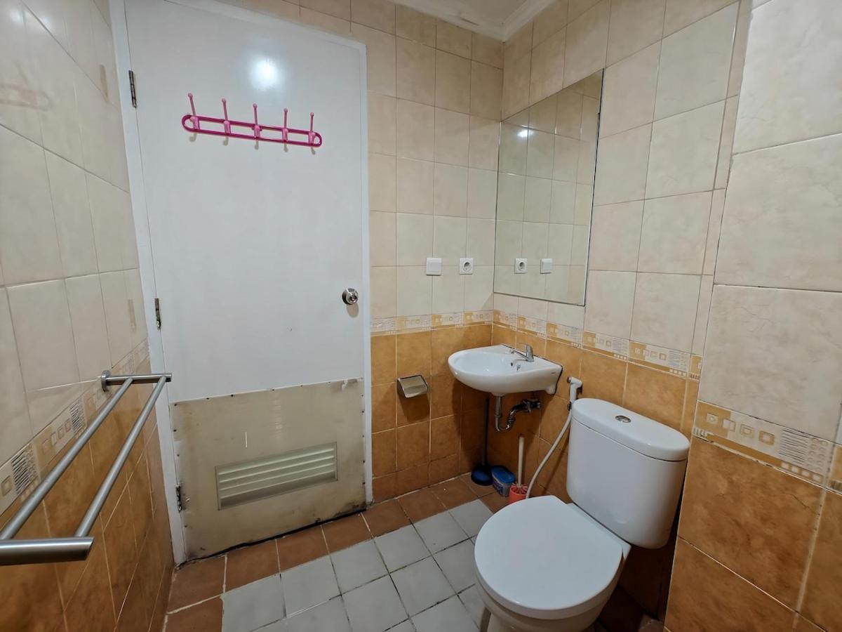 Strategic 2br Gading Moi With Wi-fi, Pool & Gym By 2ndhome * Jakarta