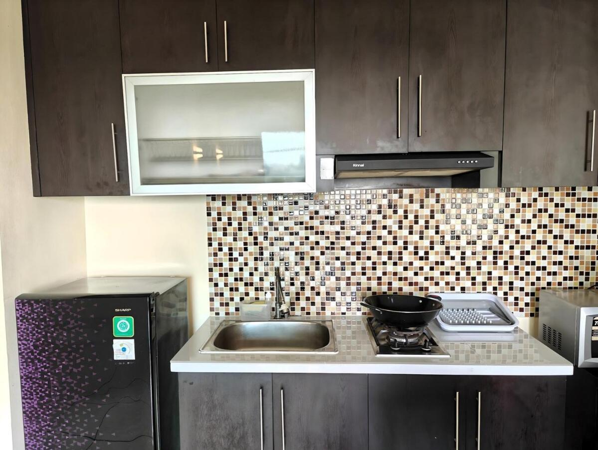 Strategic 2br Gading Moi With Wi-fi, Pool & Gym By 2ndhome