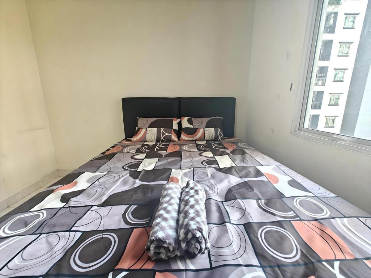 Strategic 2br Gading Moi With Wi-fi, Pool & Gym By 2ndhome Jakarta
