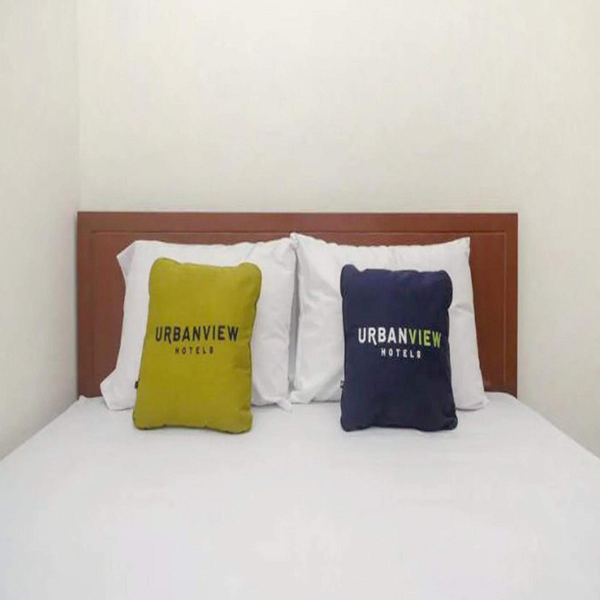 Urbanview Syariah Senen Hotel Jakarta