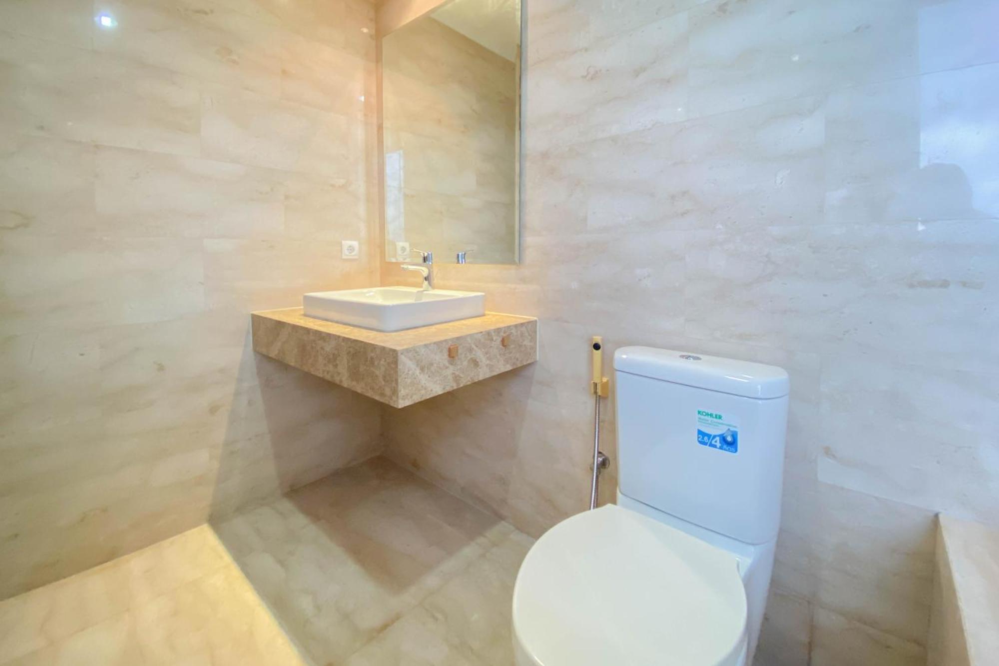 Spacious And Comfort Living 2br At Menteng Park By Travelio
