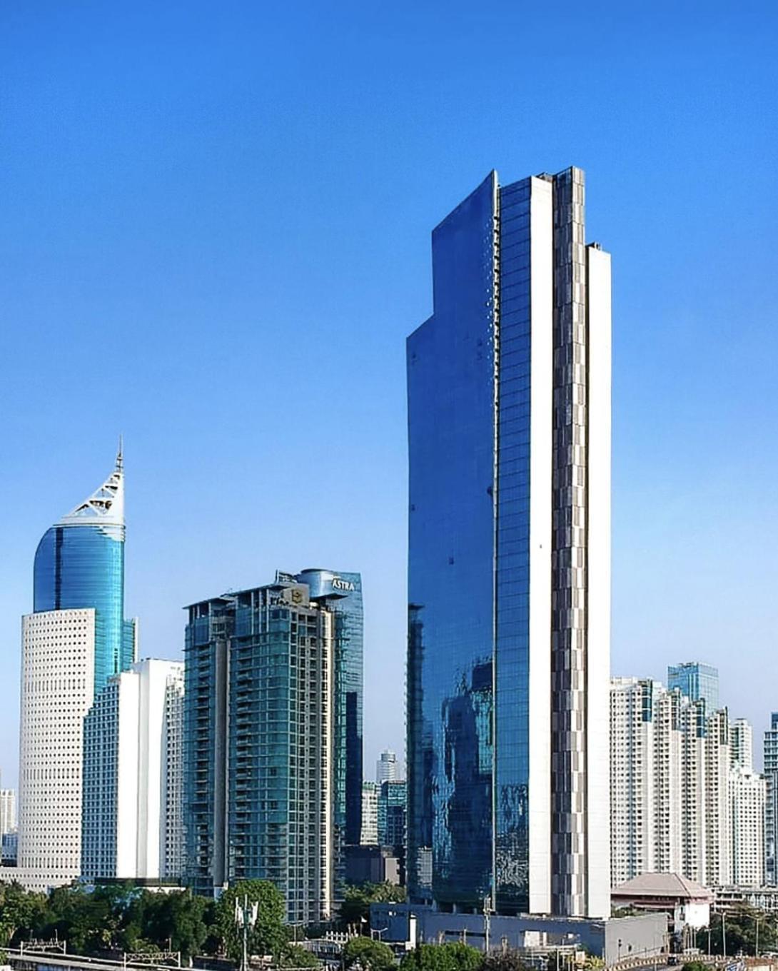 Lux & Spacious 3br In Jakarta