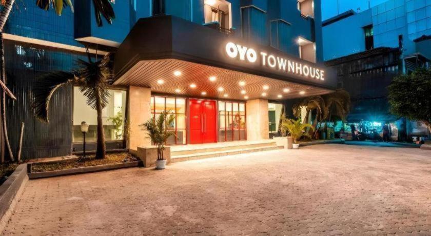 Oyo Townhouse 2 Gunung Sahari 3*