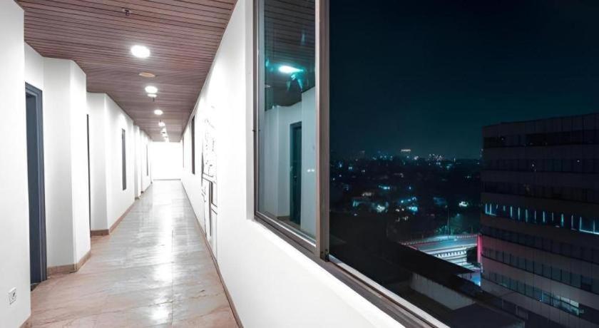 Oyo Townhouse 2 Gunung Sahari Hotel