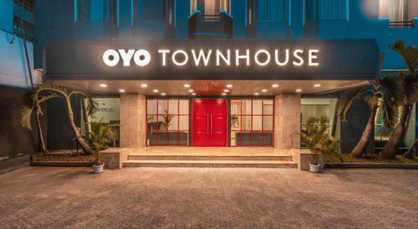 Oyo Townhouse 2 Gunung Sahari Hotel 3*