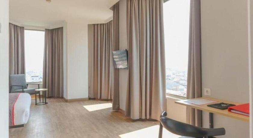 Hotel Oyo Townhouse 2 Gunung Sahari