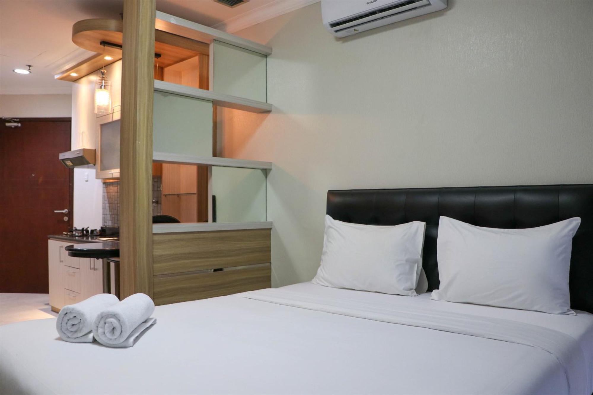 Cozy At Mangga Dua By Travelio * Jakarta