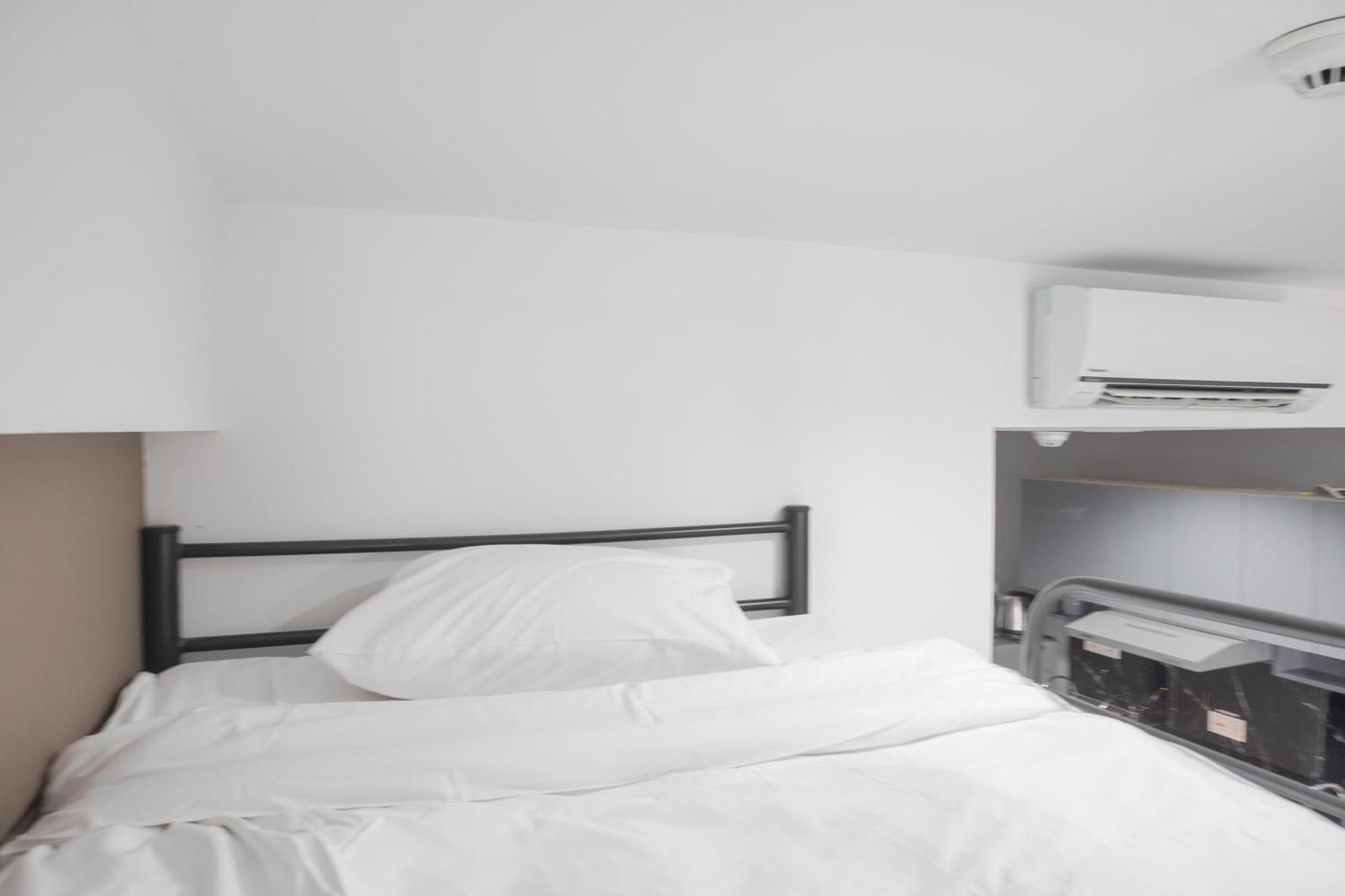 Comfort And Warm At West Vista By Travelio Apartamento *