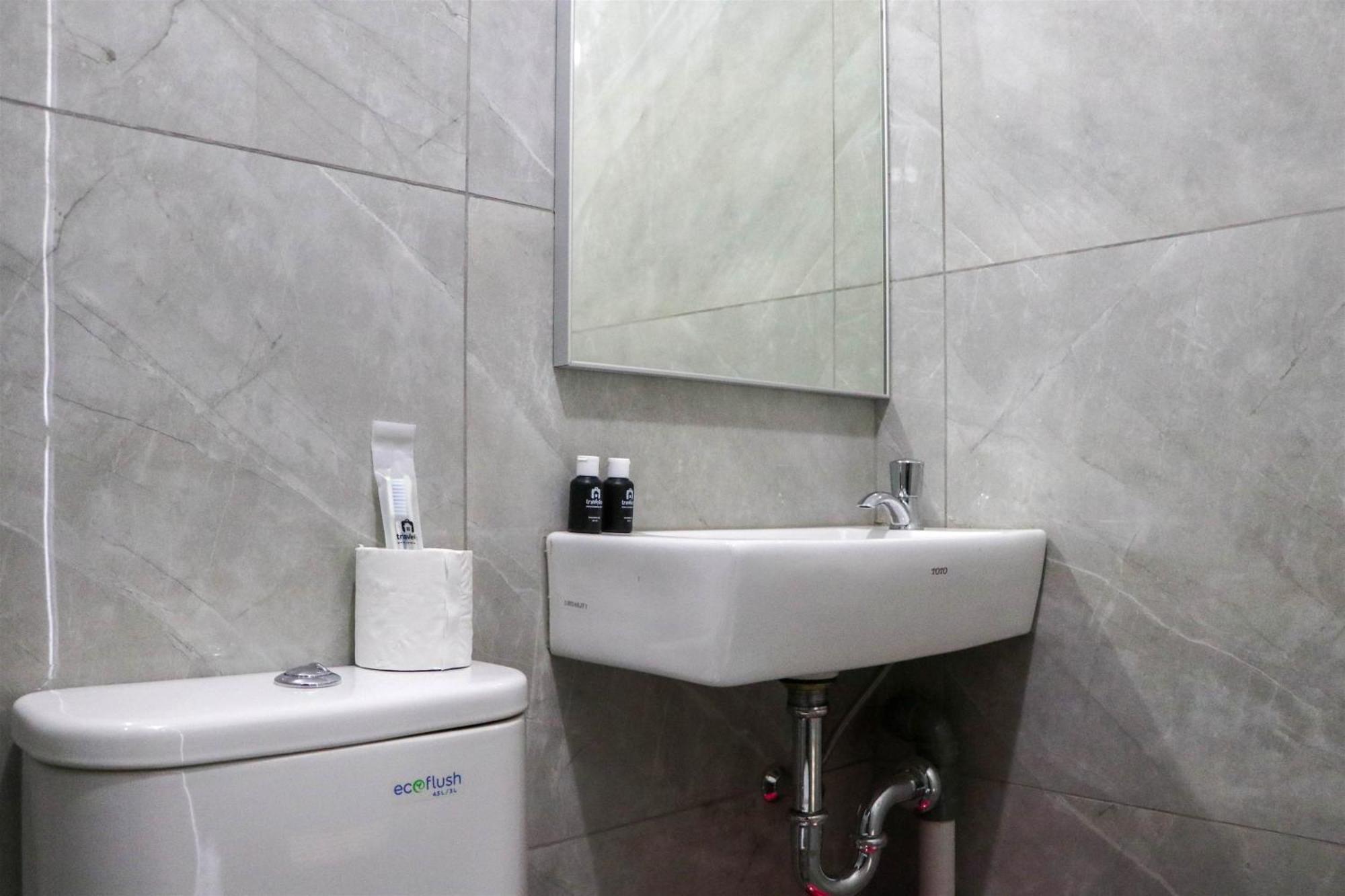 Comfy At Sayana Bekasi By Travelio Apartment Jakarta