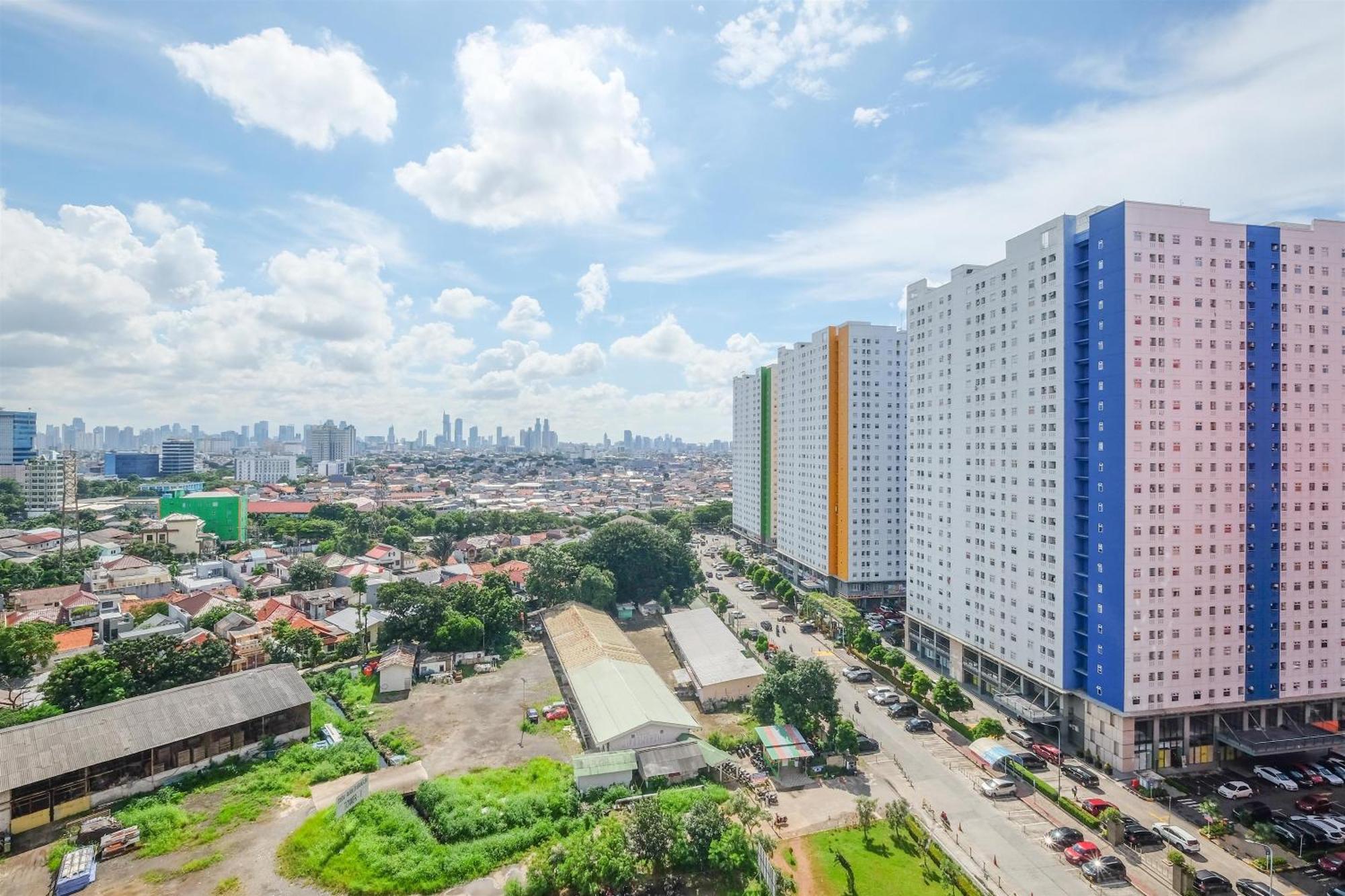 And Comfy At Pramuka By Travelio Apartment *