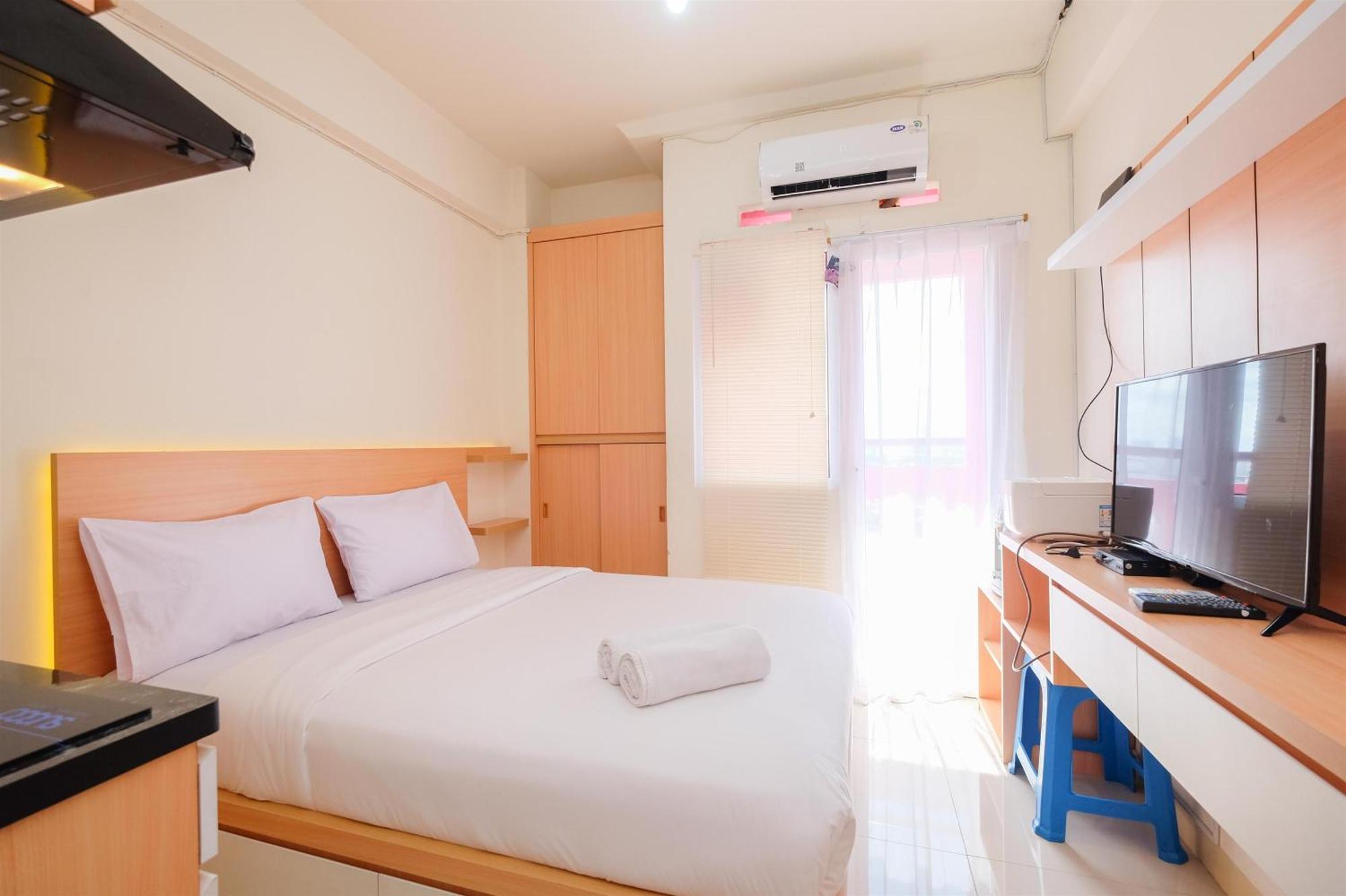 And Comfy At Pramuka By Travelio Jakarta