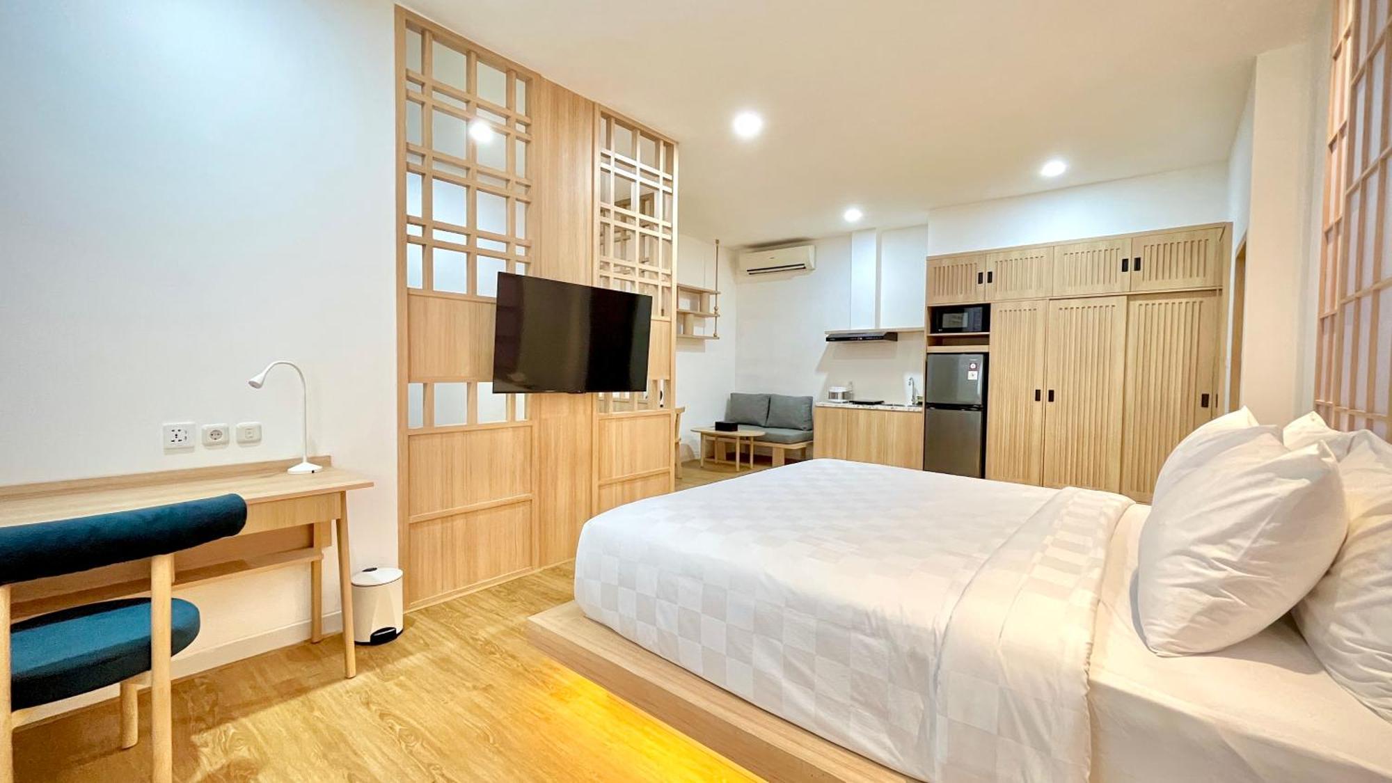Jambuluwuk Blok M Guest house