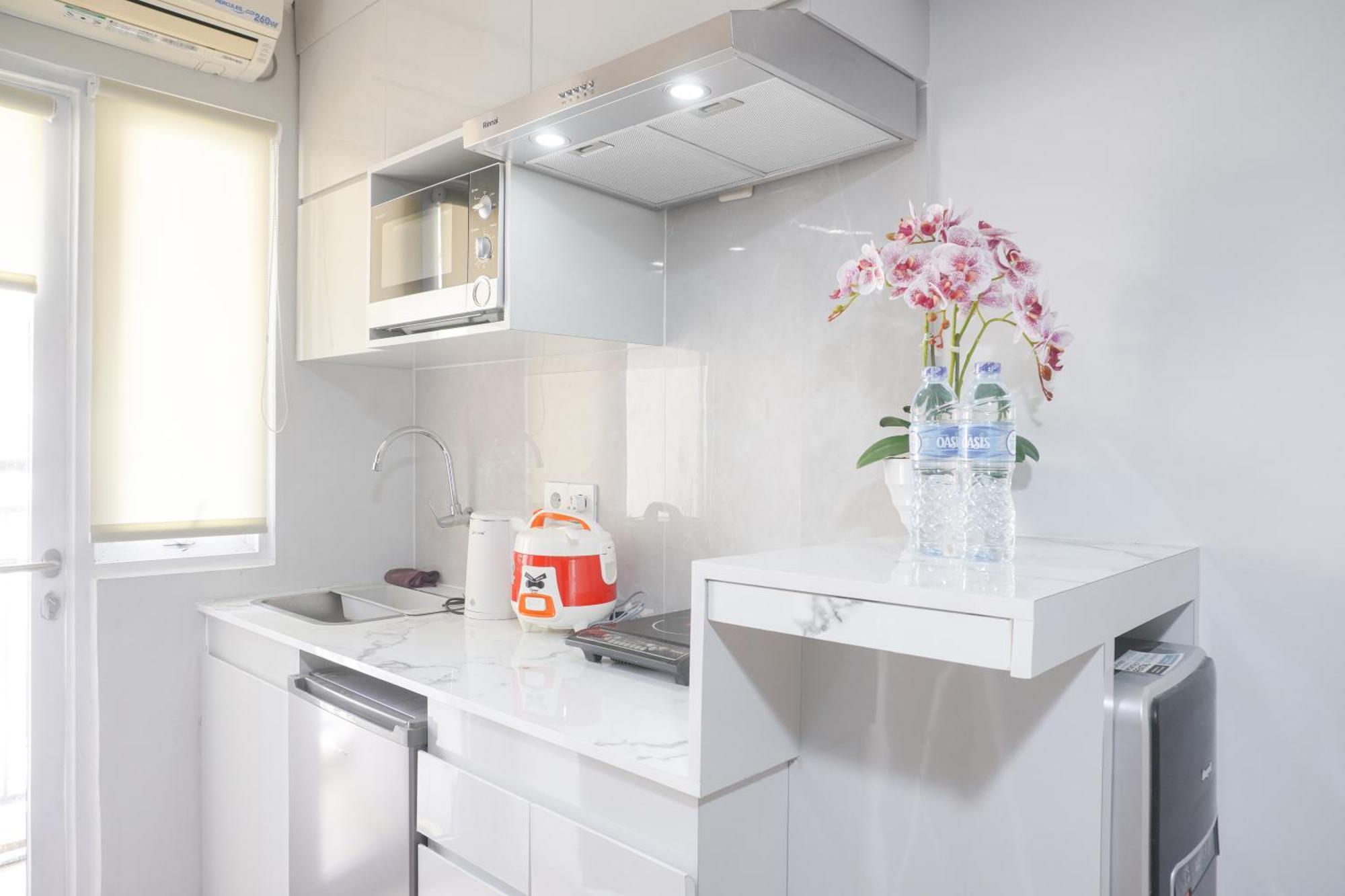 Apartment Modern And Restful At Kebagusan By Travelio *