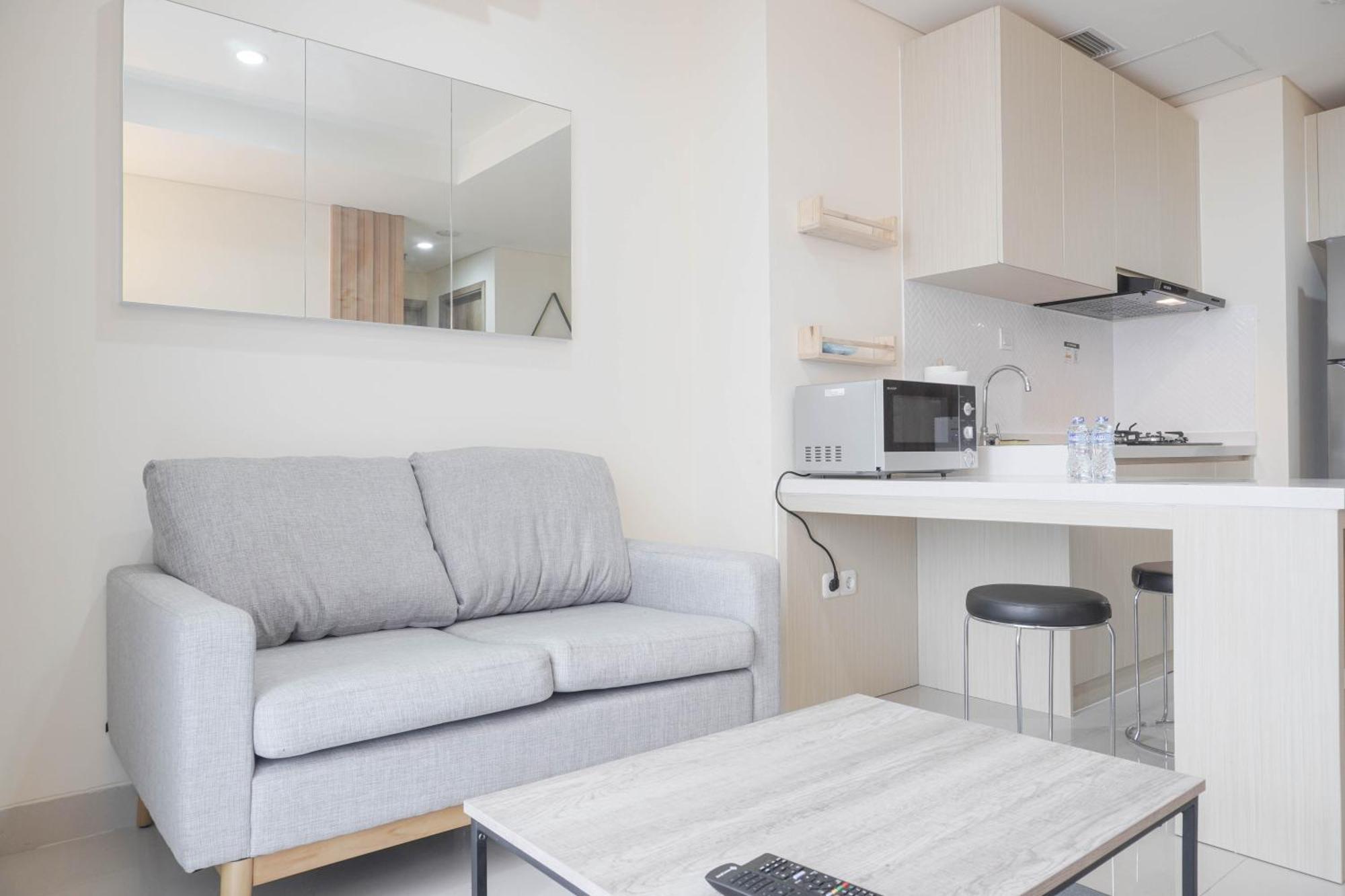 And Comfort 2br At Pejaten Park By Travelio *