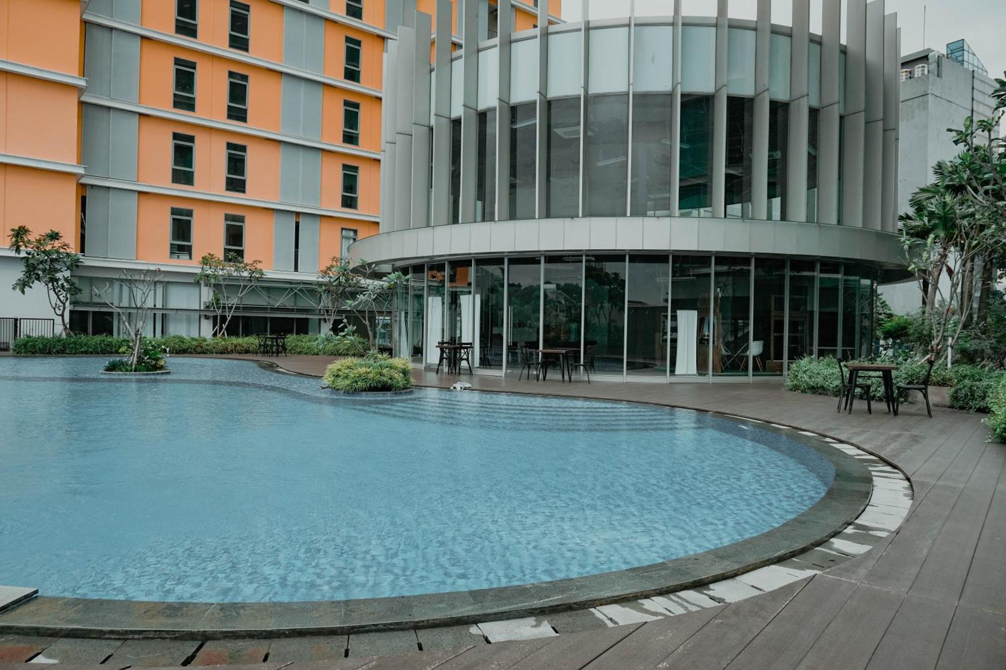And Comfort 2br At Pejaten Park By Travelio * Jakarta