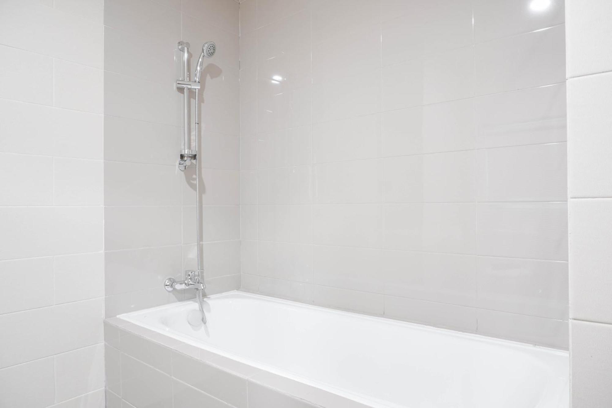 And Comfort 2br At Pejaten Park By Travelio * Jakarta