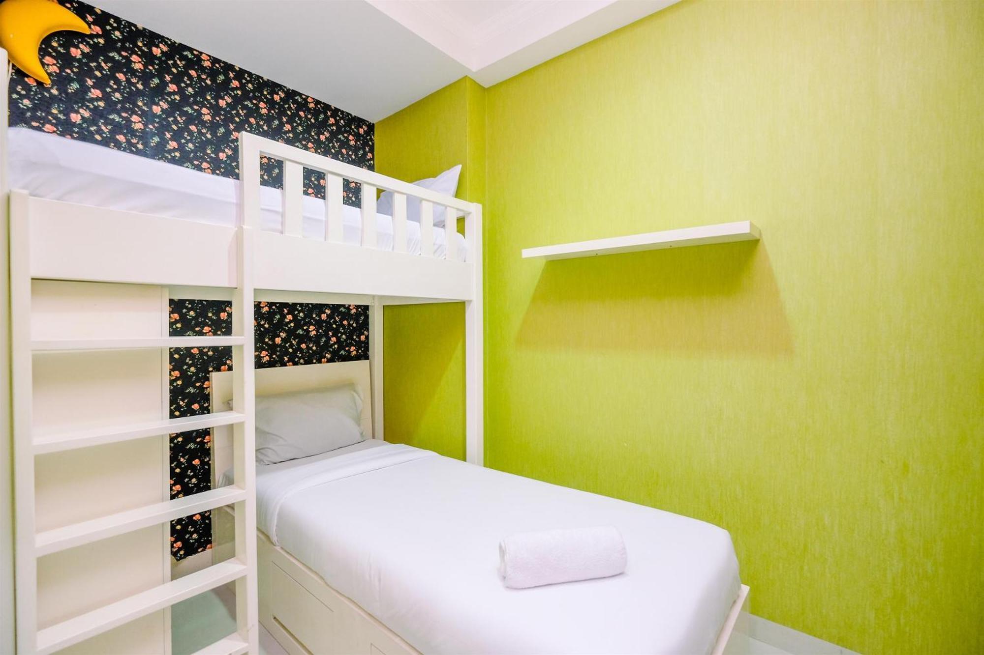 Apartment Strategic And Comfort 2br At Signature Park Grande By Travelio Jakarta