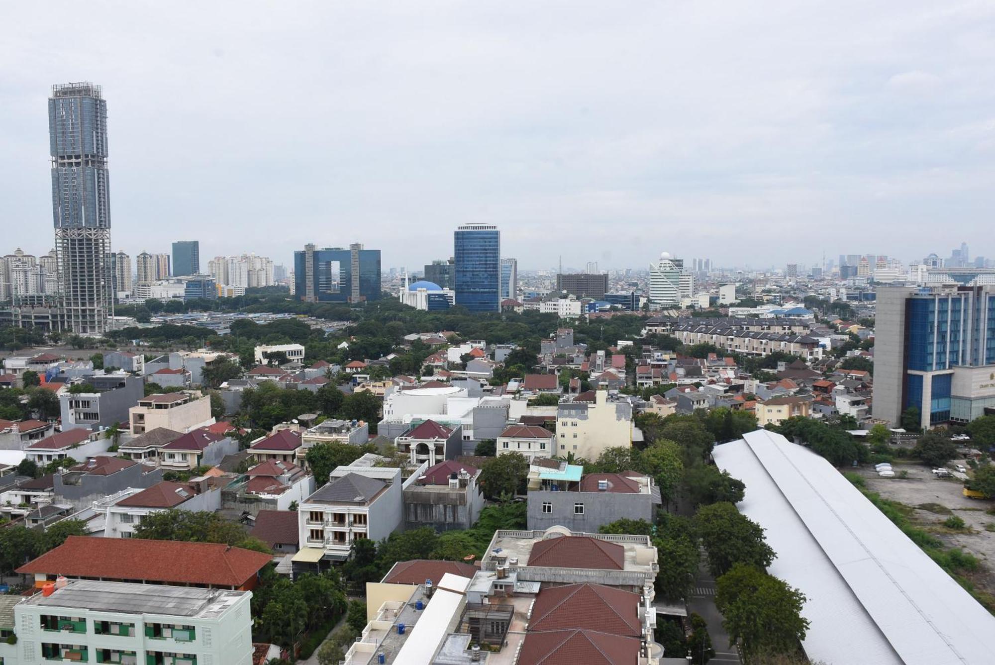 Cozy And Comfy At Amethyst By Travelio Apartment Jakarta