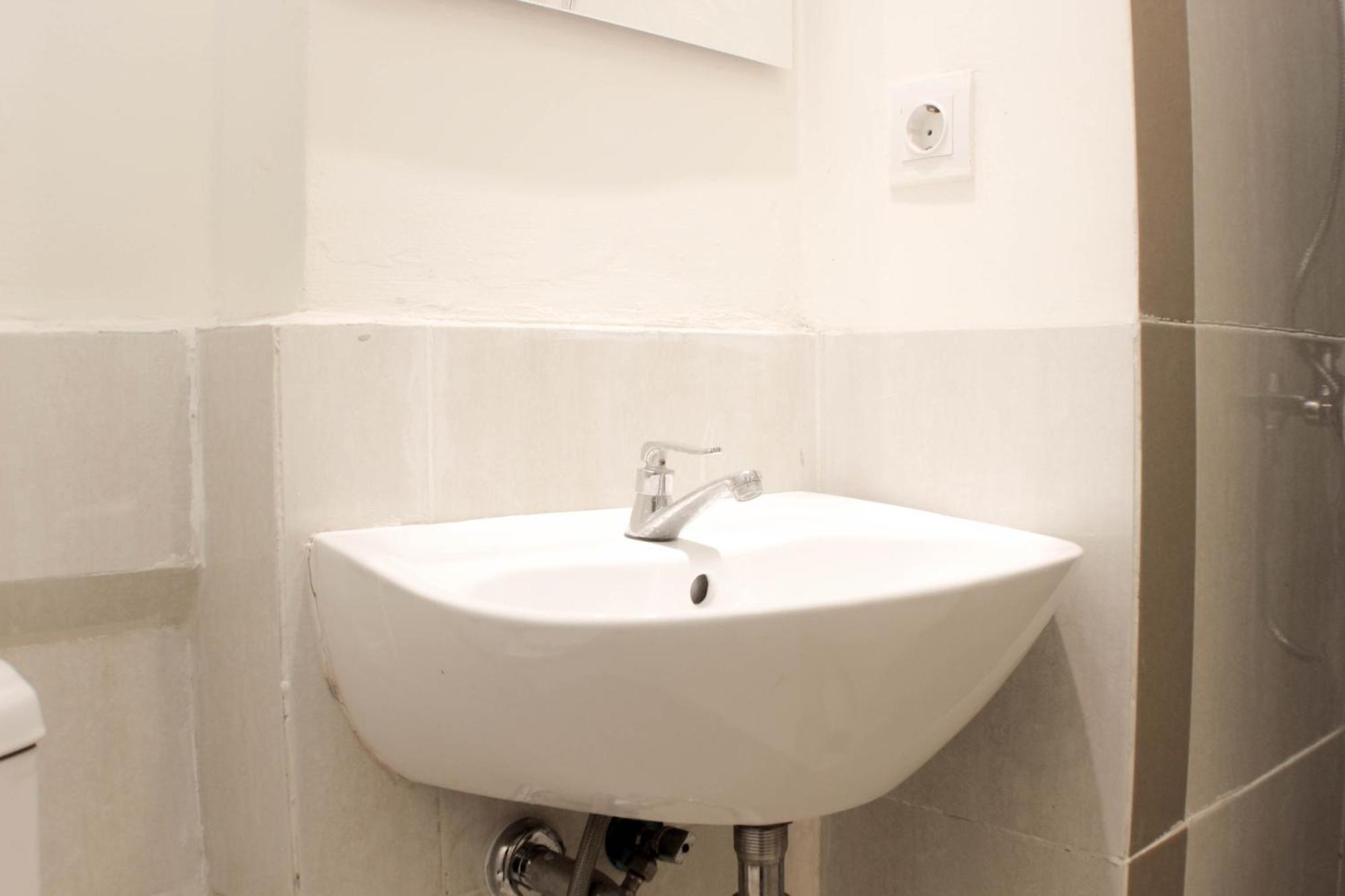 Minimalist And Cozy 3br At Meikarta By Travelio Apartment Jakarta