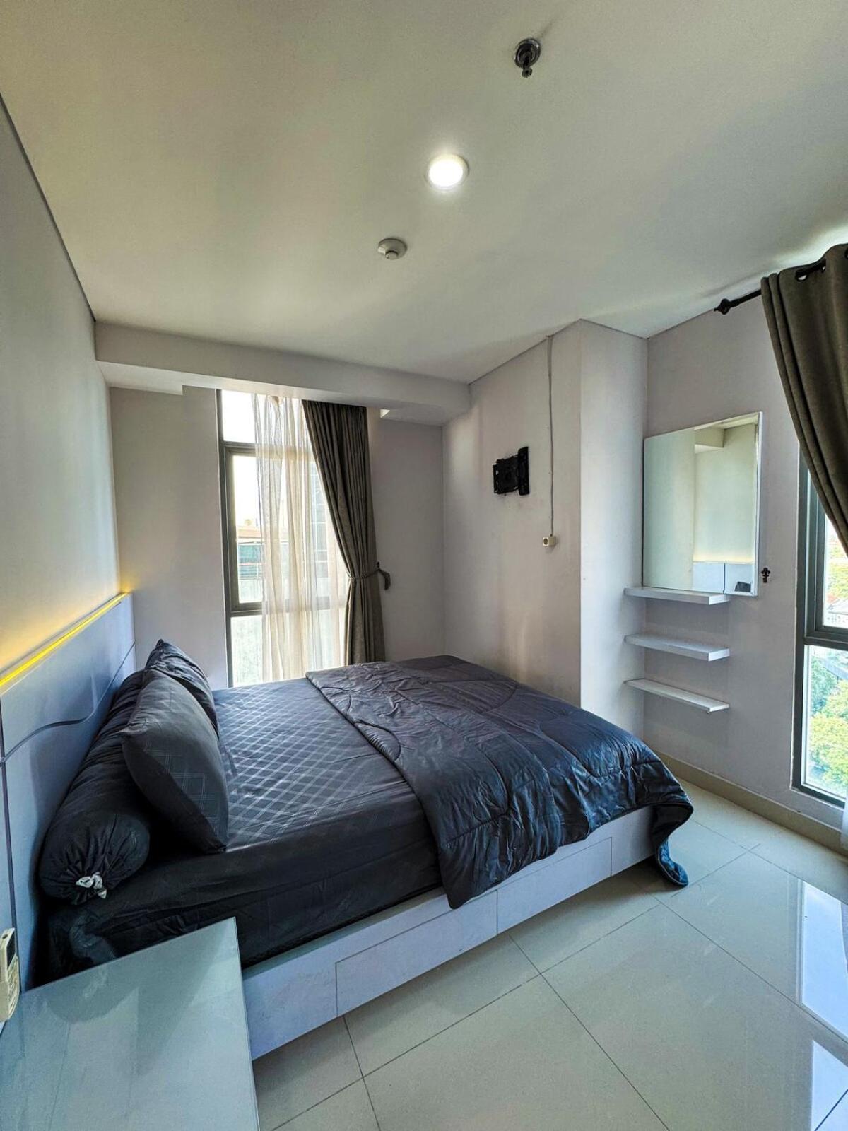 Pejaten Park 2br Abalone With Pool Jakarta