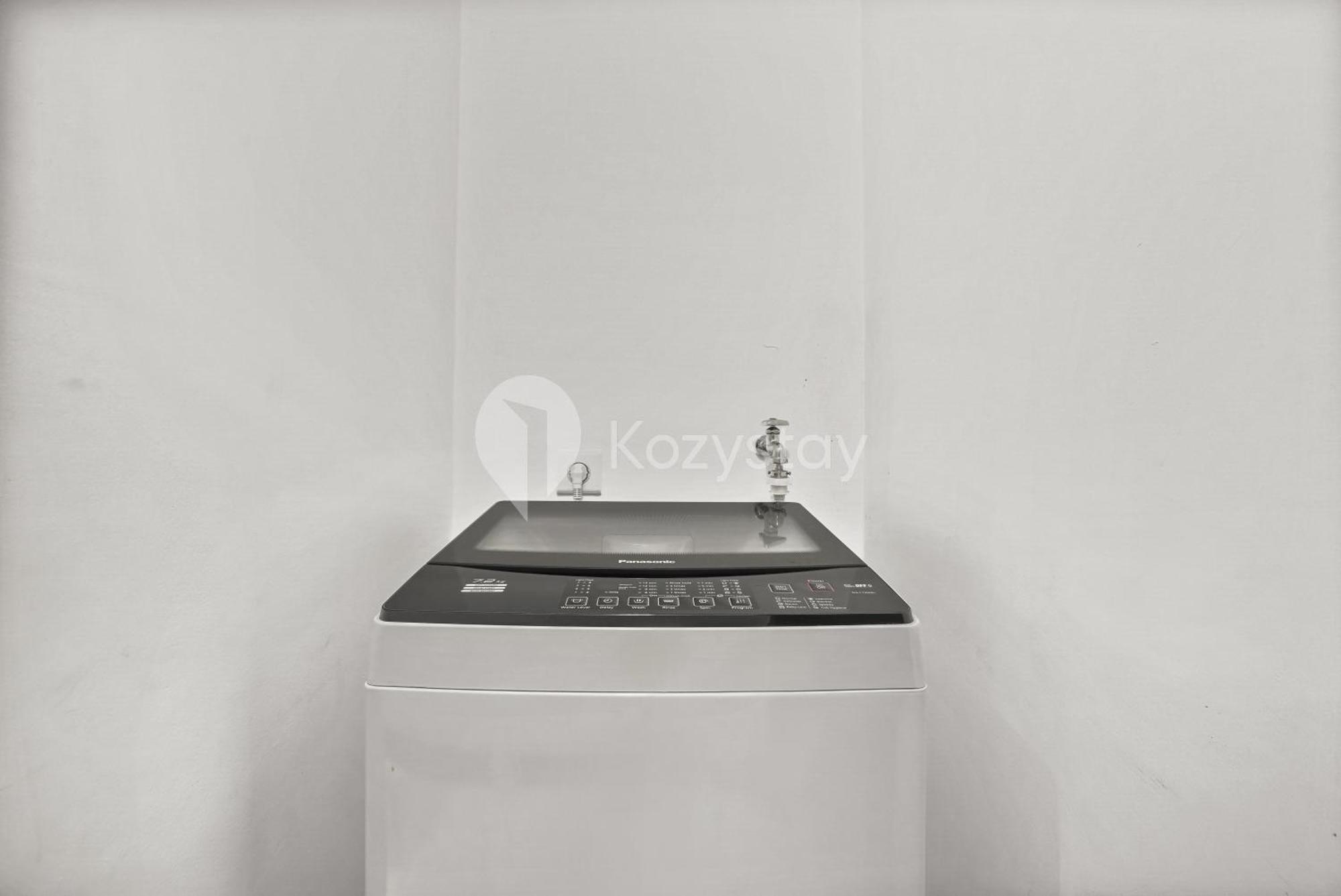 Meadow By Kozystay - Newly Renovated - Kebon Jeruk Appartement