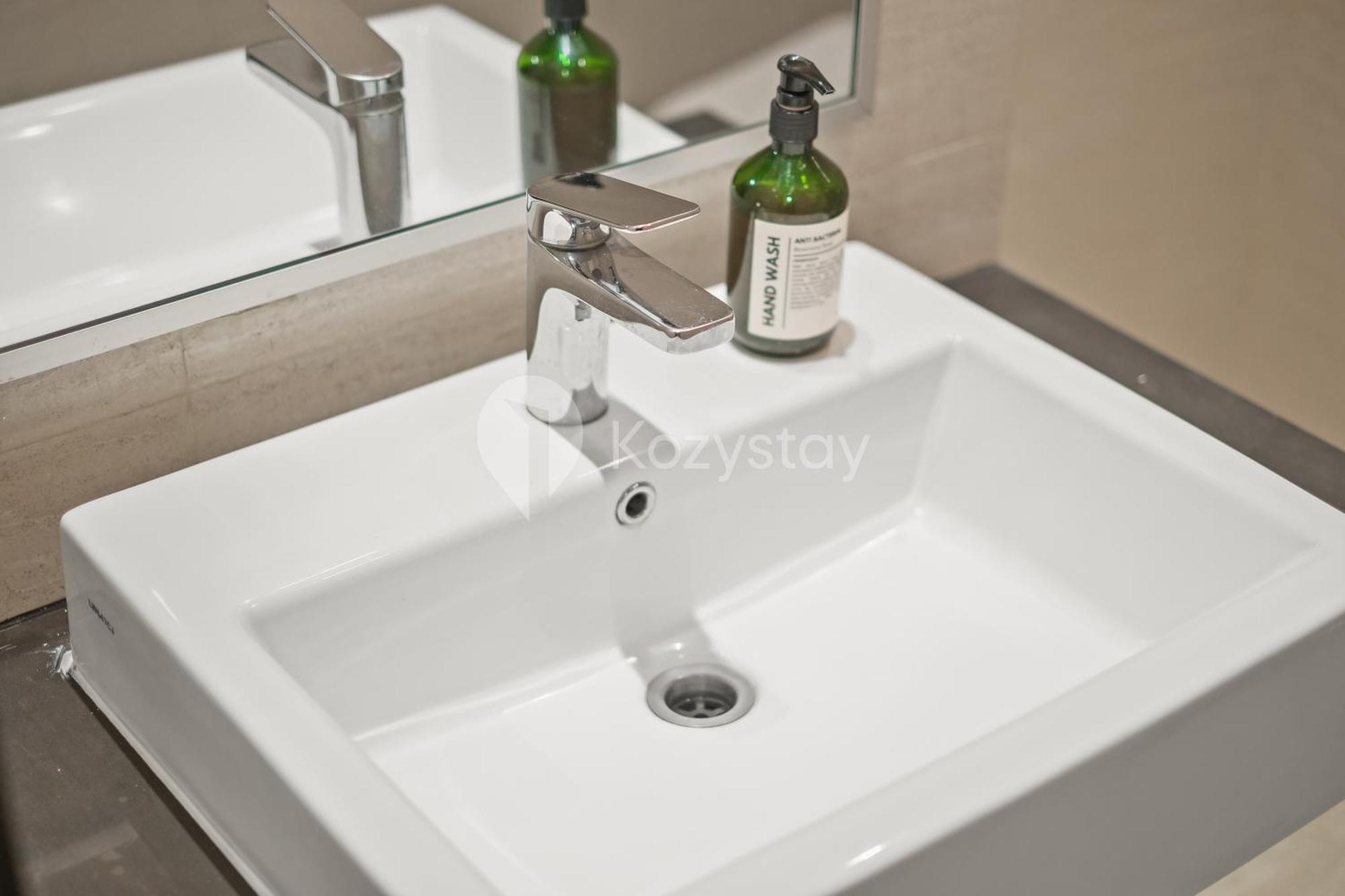 Appartement Meadow By Kozystay - Newly Renovated - Kebon Jeruk