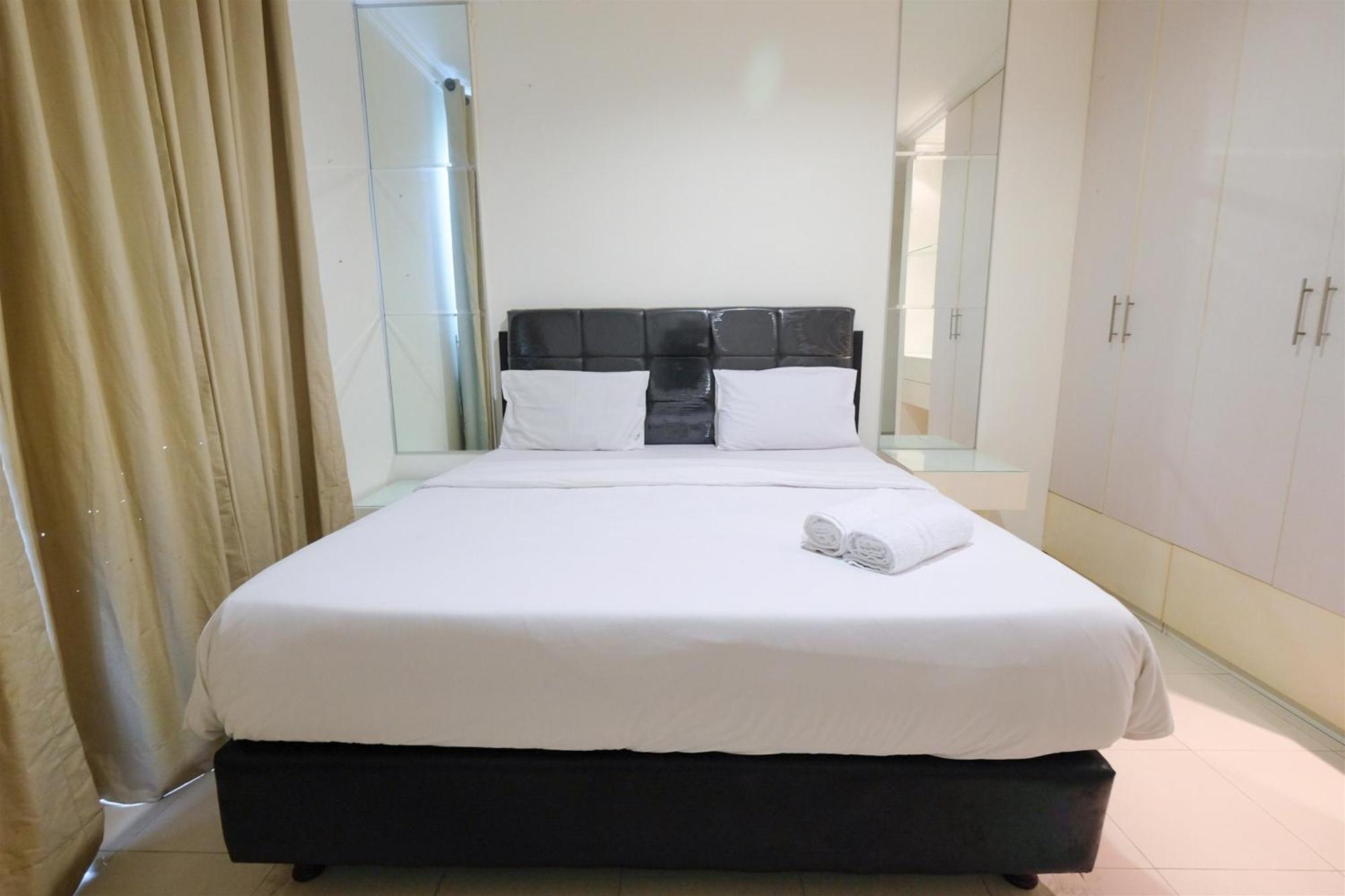 Spacious 2br Bellezza By Travelio * Jakarta