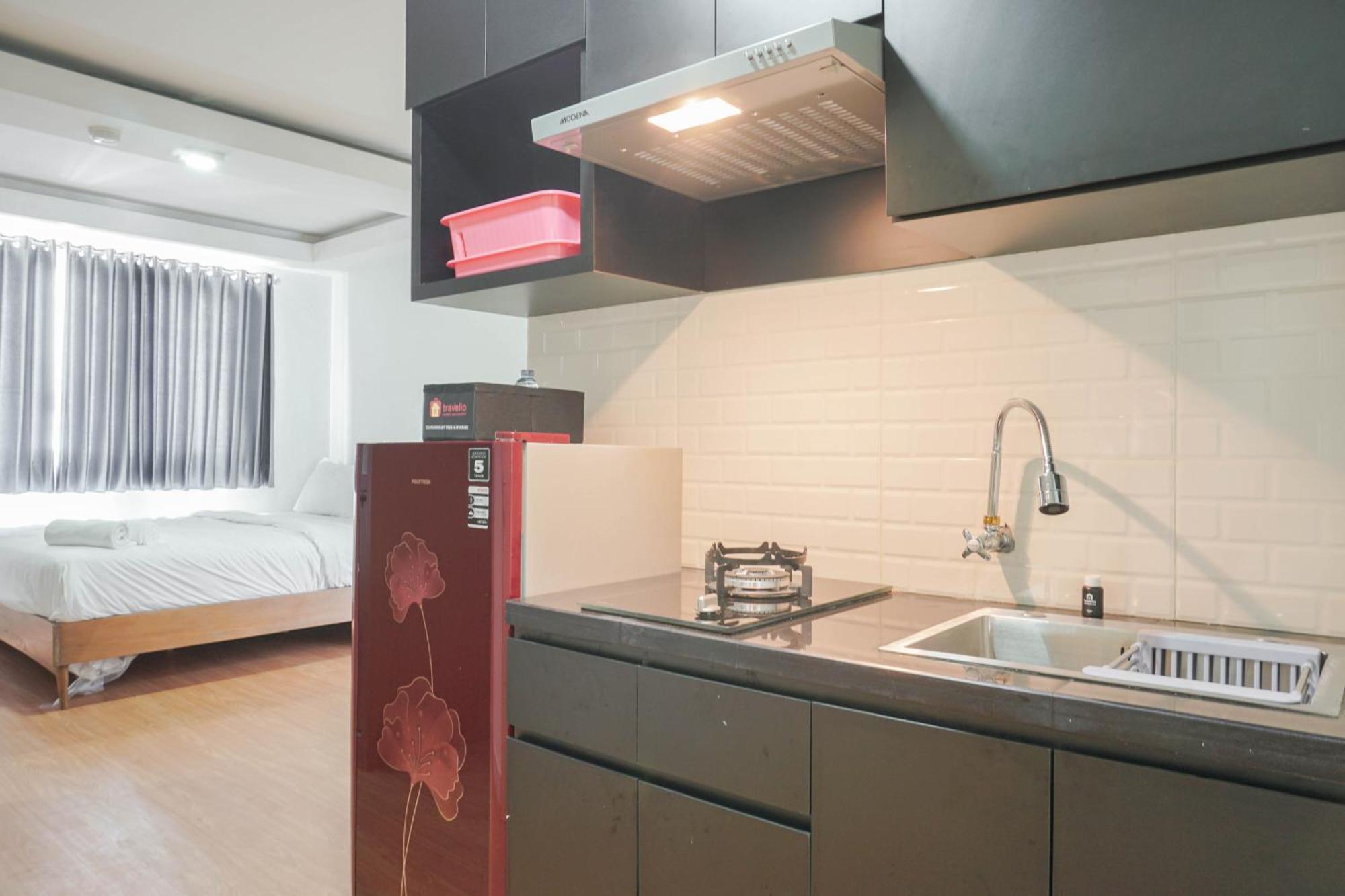 Scenic And Strategic Amethyst By Travelio Jakarta
